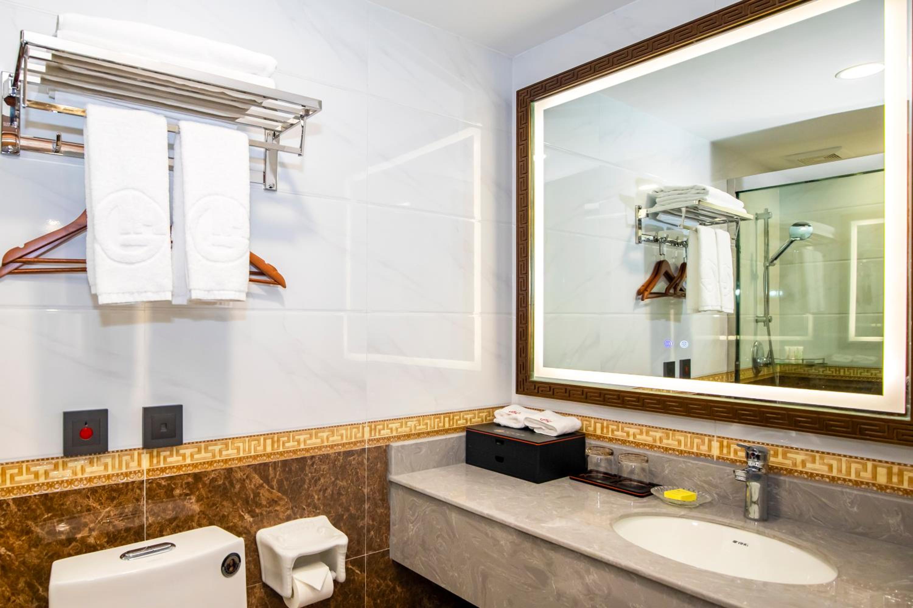Standard Single Room - Photo 7