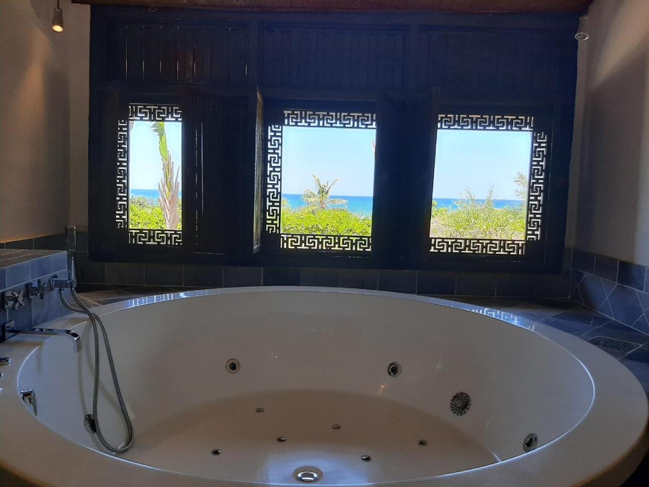 Deluxe Twin Room with Ocean View   - Photo 4