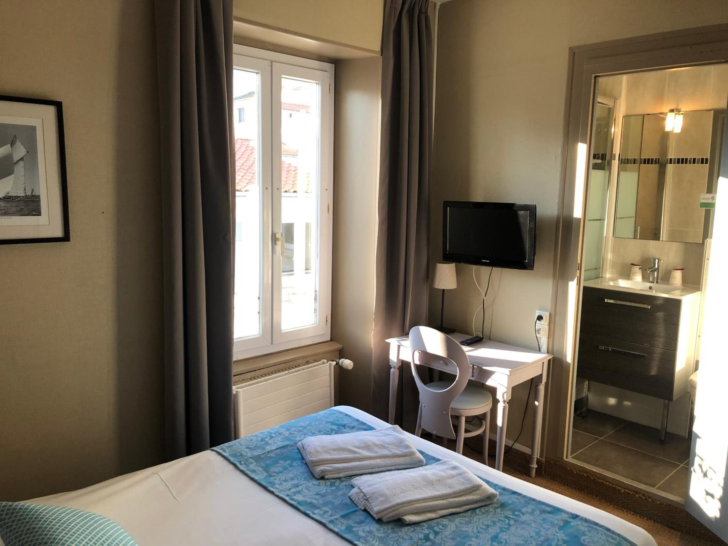 Double Room photo 2