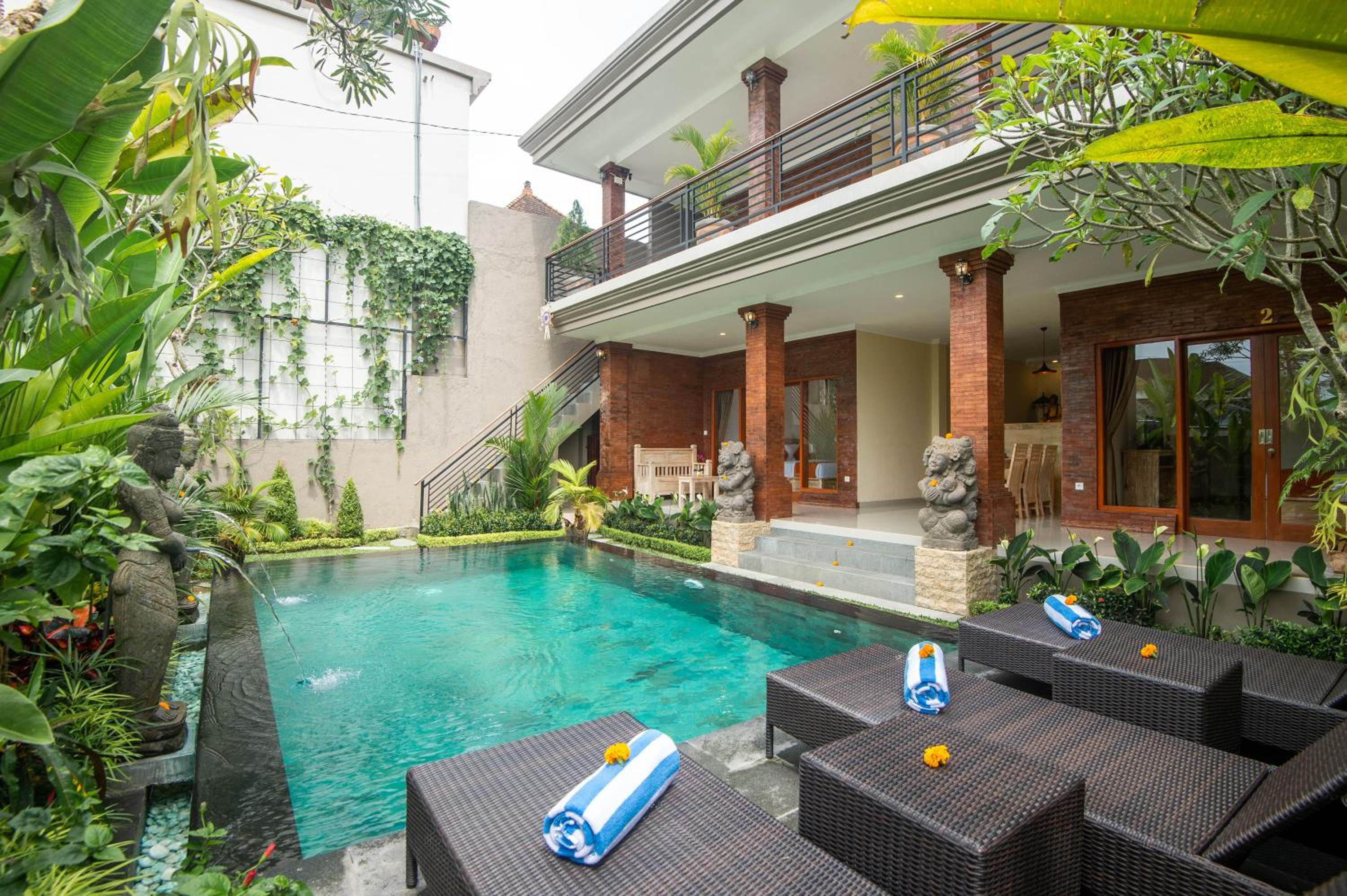 Villa with Private Pool - Photo 48