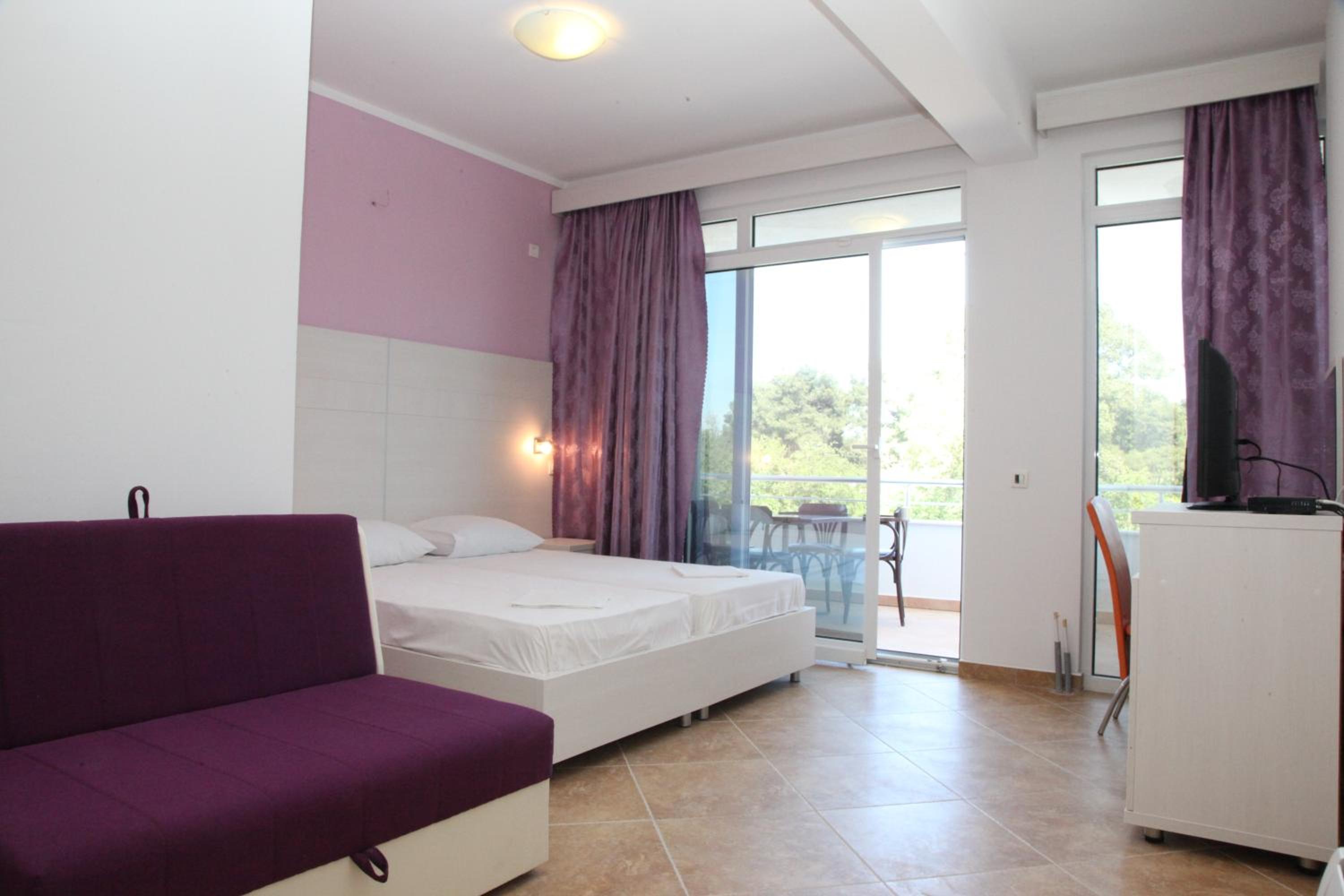 Studio Apartment with Sea View photo 3
