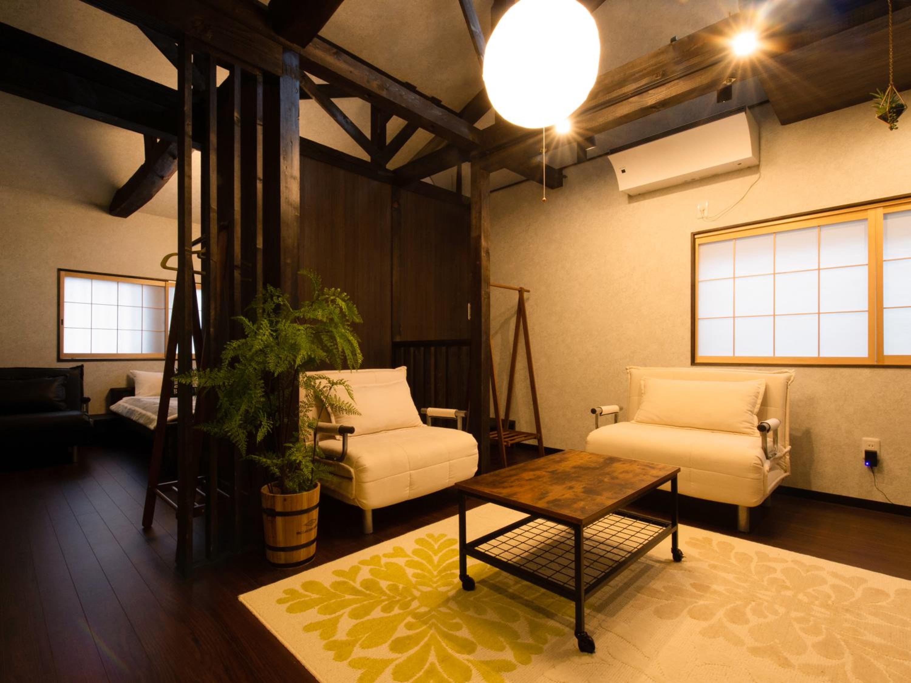 Standard Family Room - Photo 4