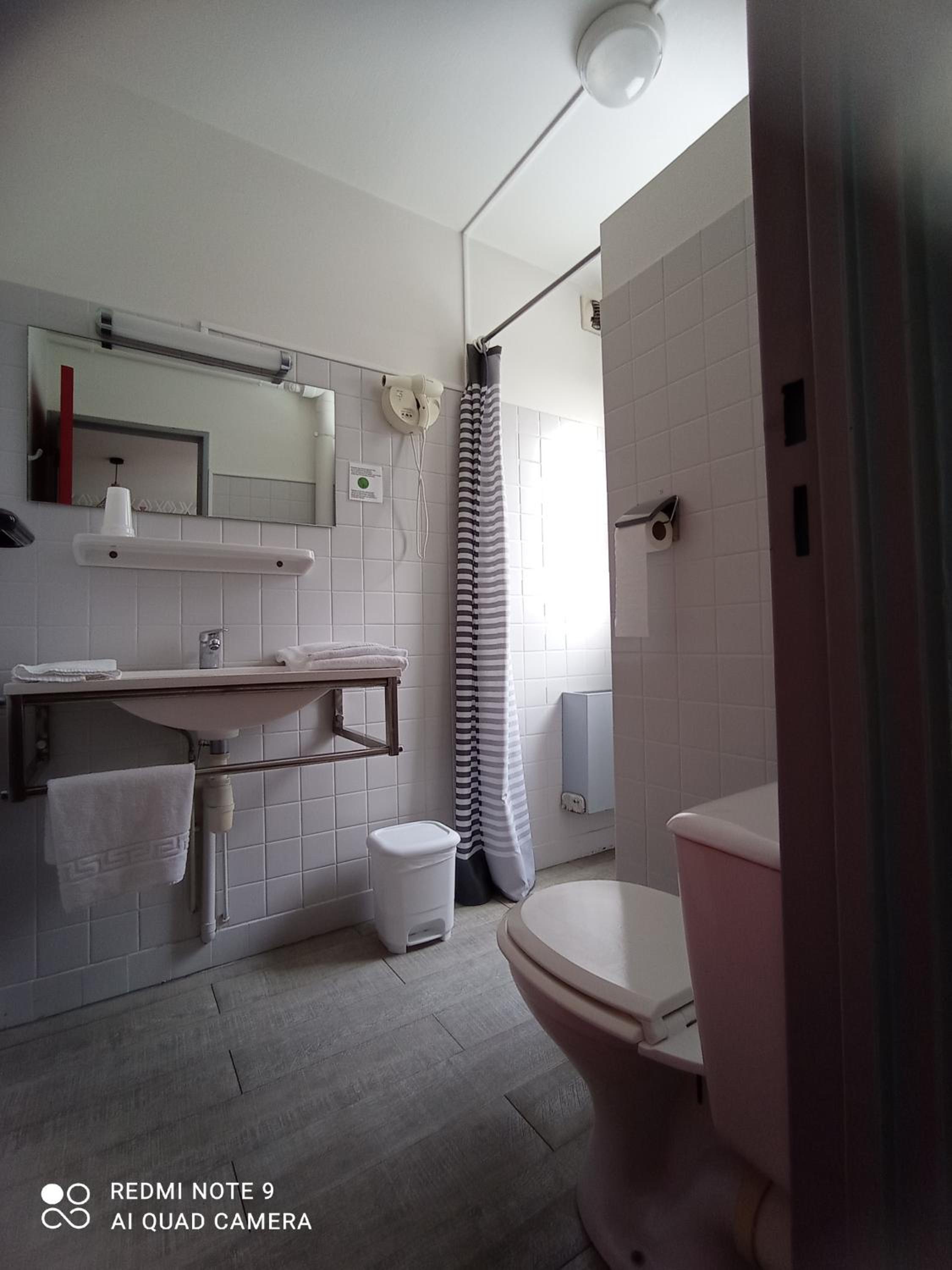 Superior Double Room - Photo 8