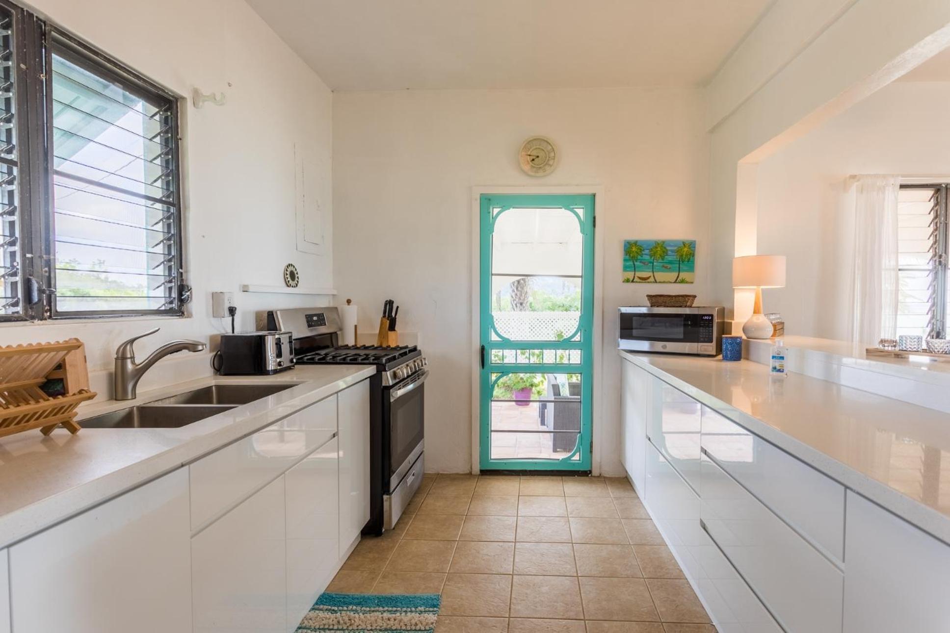 Bungalow with Sea View photo 3