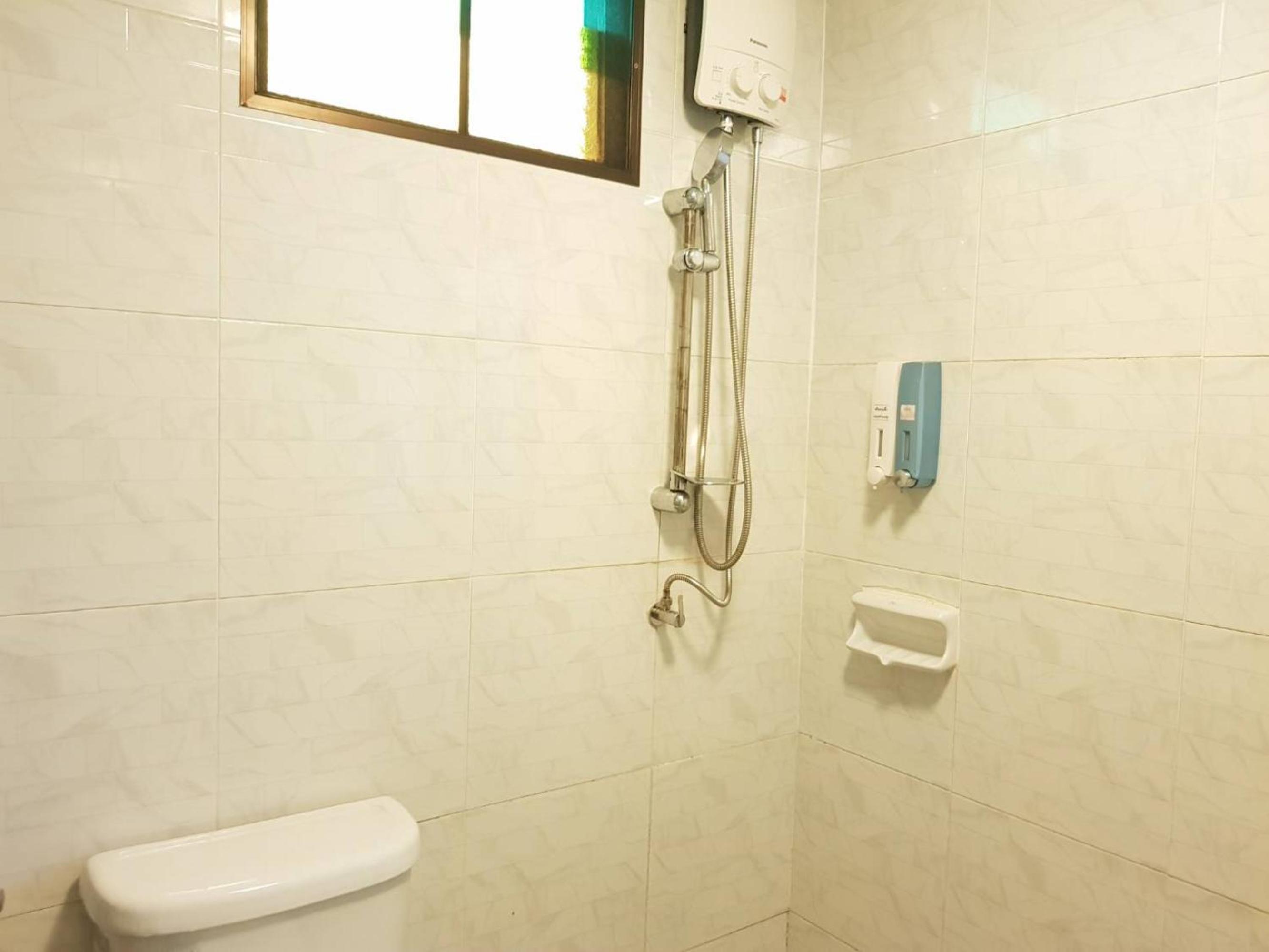 Superior Twin Room - Photo 4