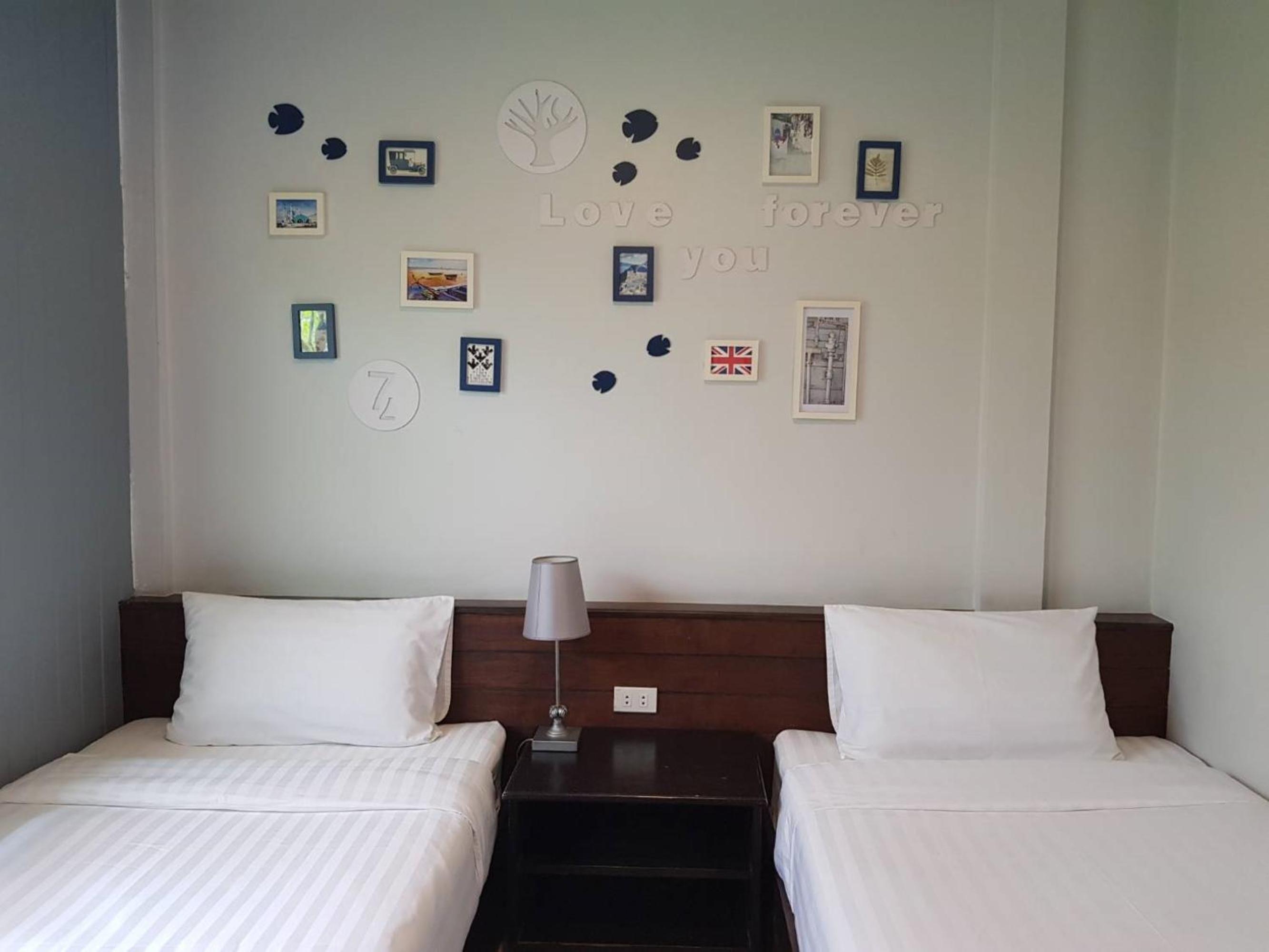 Superior Twin Room - Photo 3