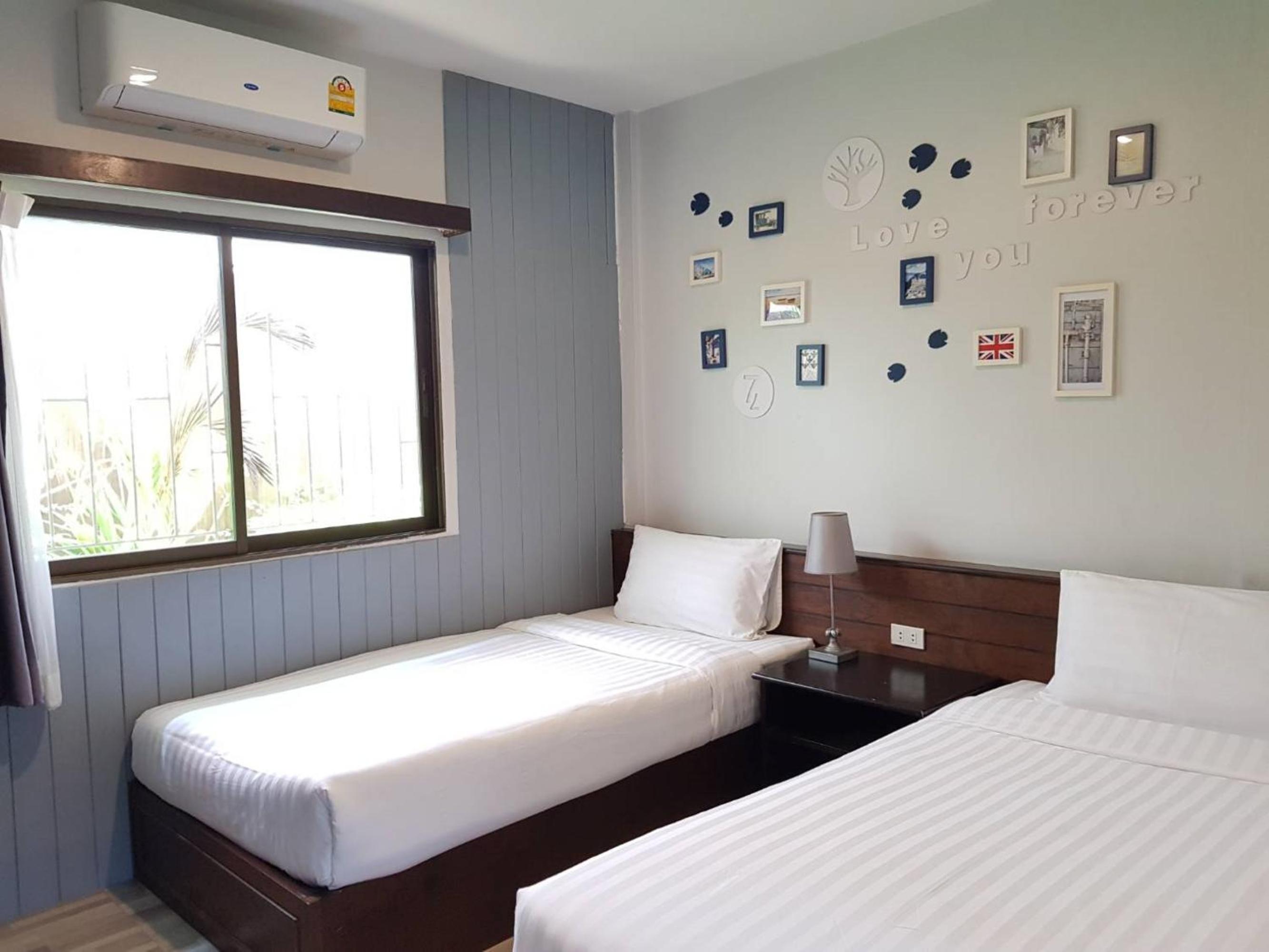Superior Twin Room - Photo 1