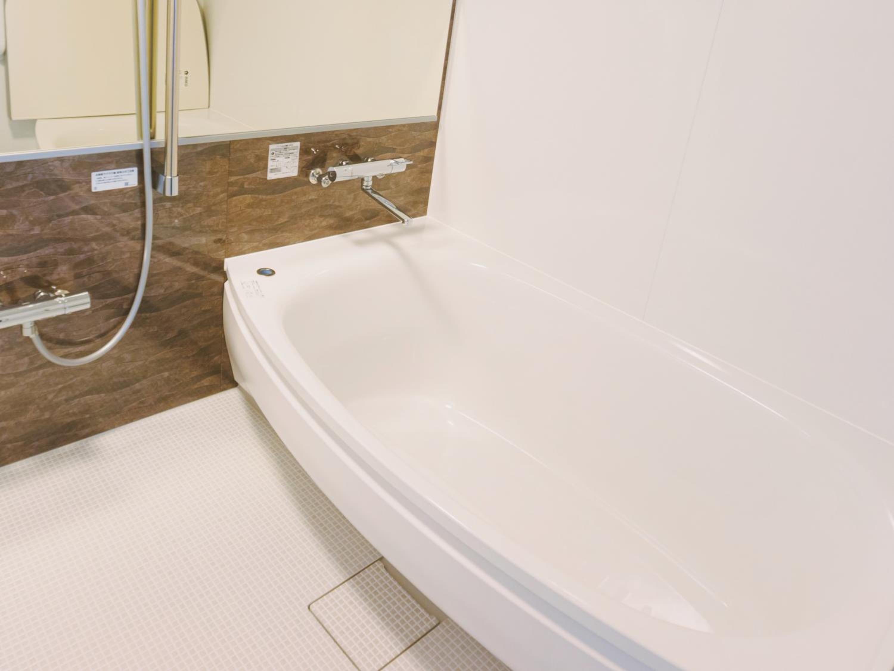 Suite - Photo 14