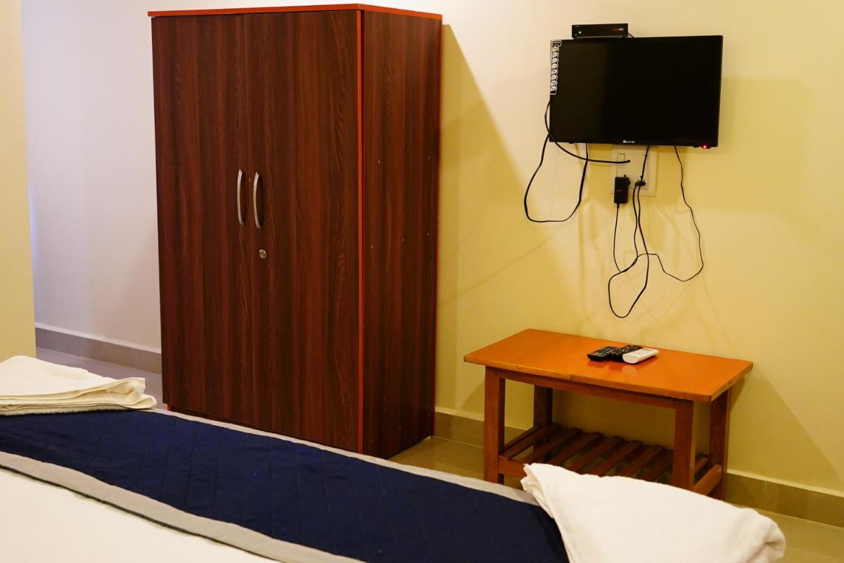 Deluxe King Room photo 2