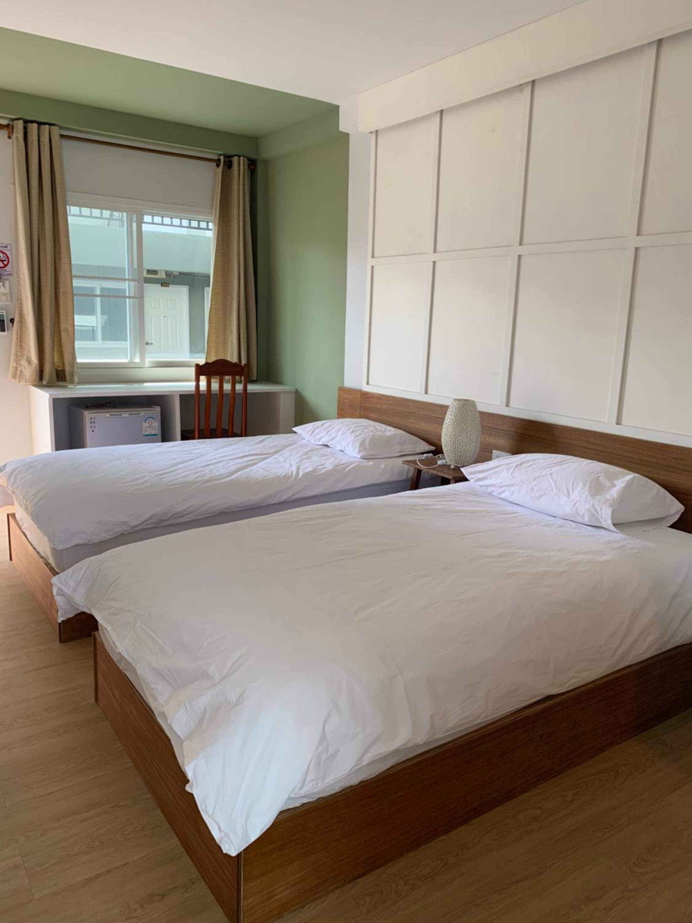 Standard Twin Room - Photo 1