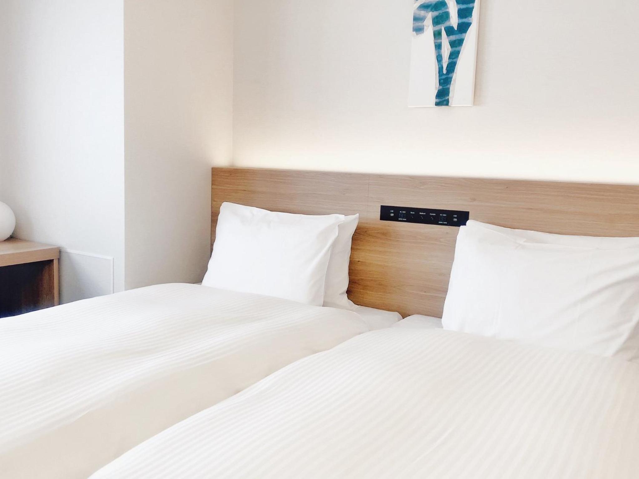 Standard Double or Twin Room - Photo 5