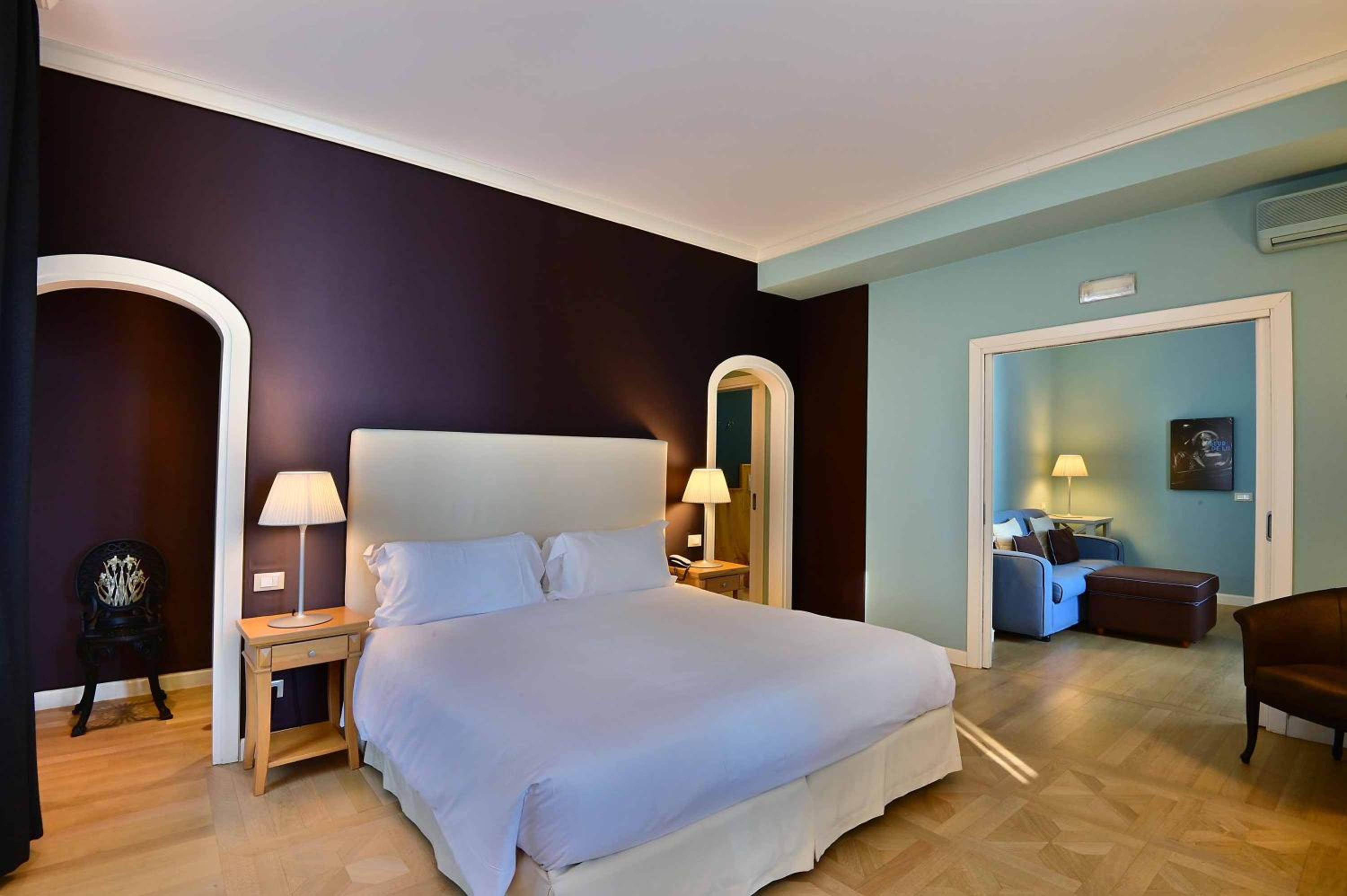 Suite - Photo 4