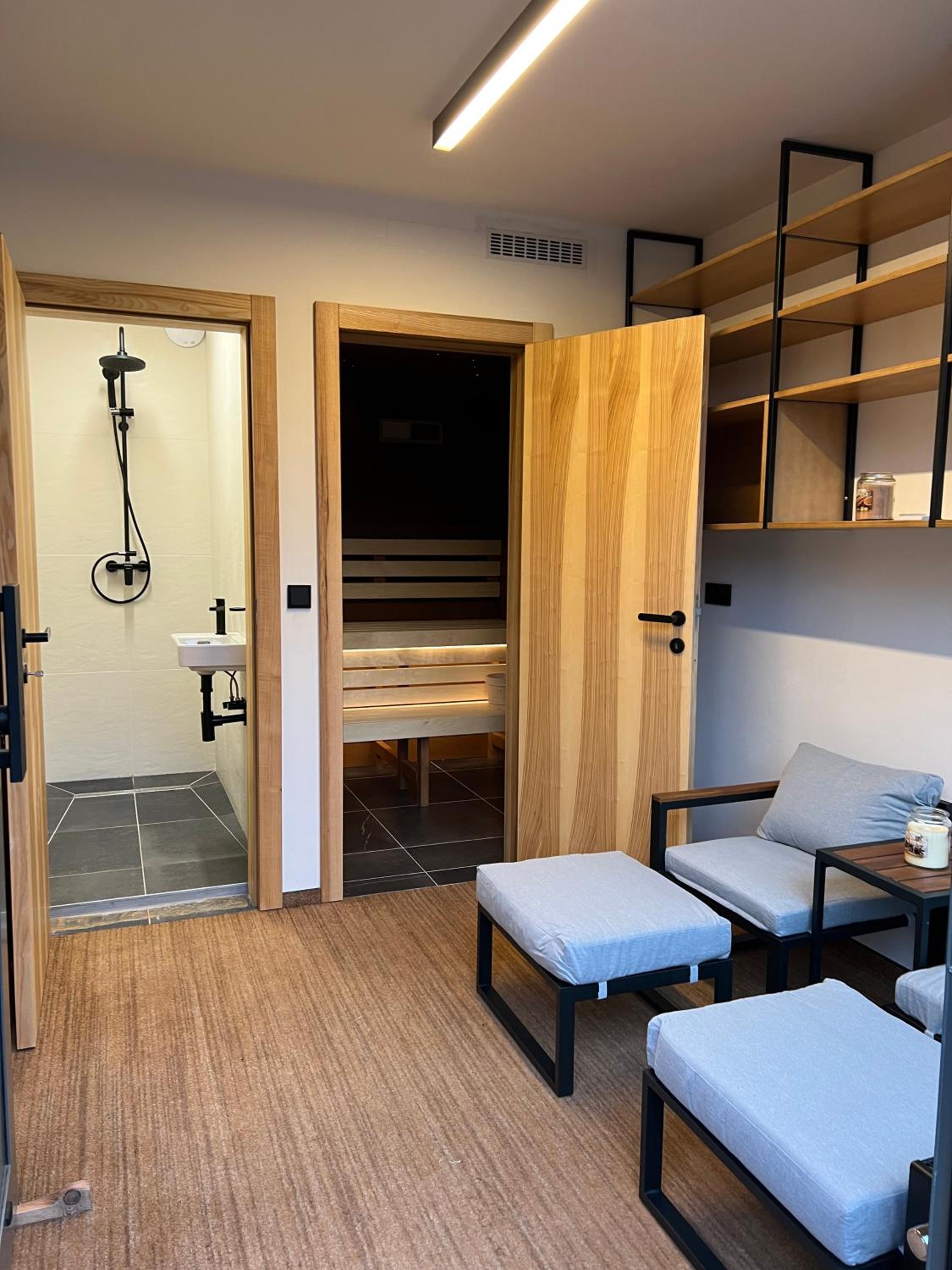Two-Bedroom Chalet - Photo 11