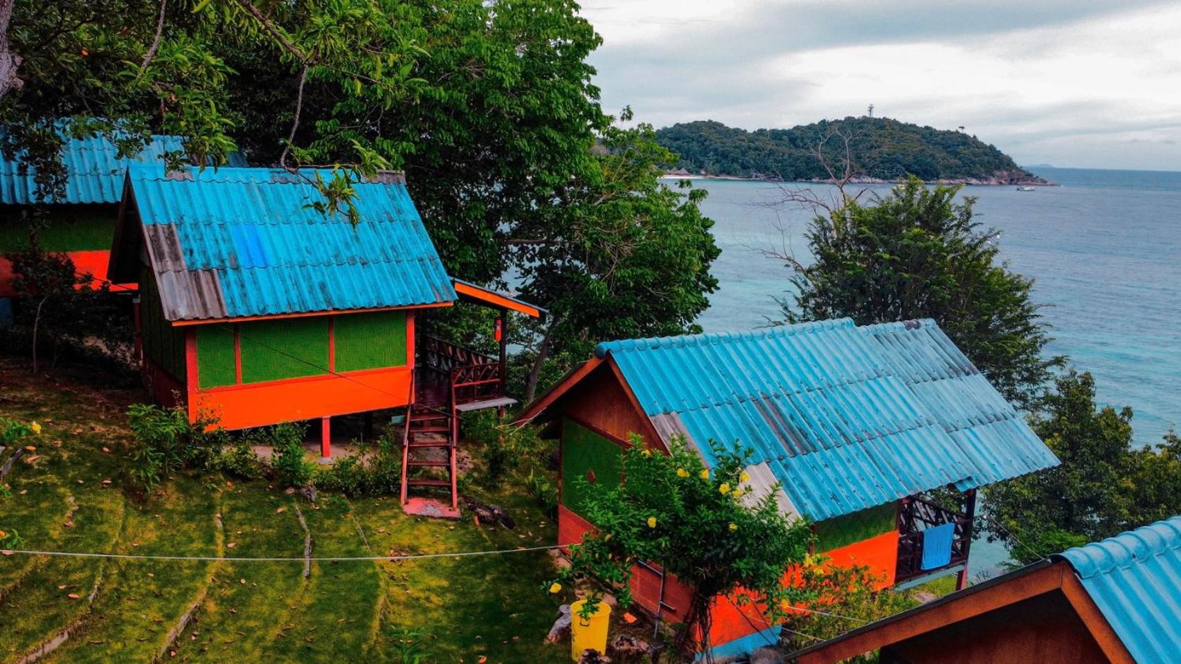 Bungalow with Sea View photo 3