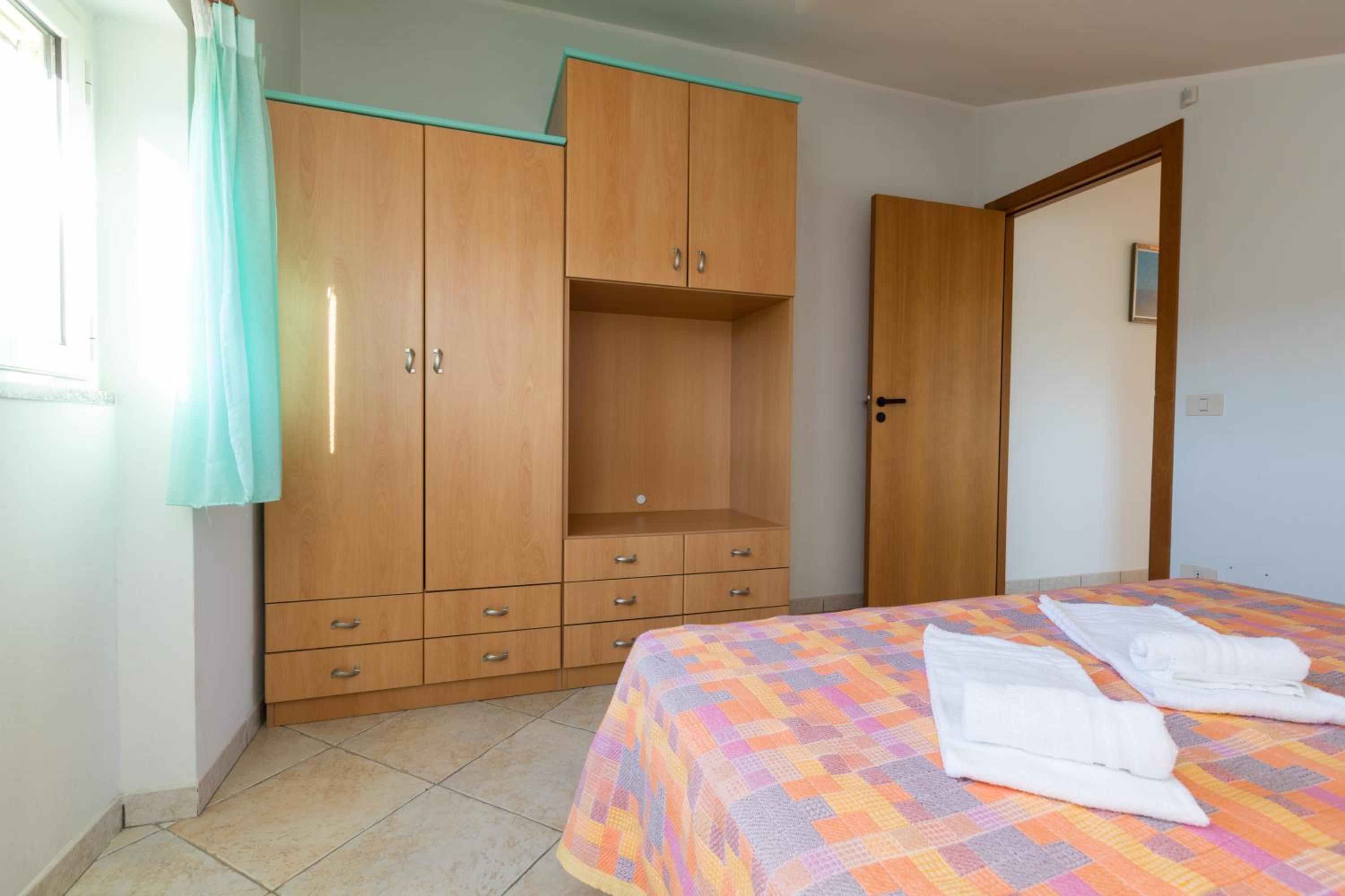 One-Bedroom Apartment (3 Adults) - Attic