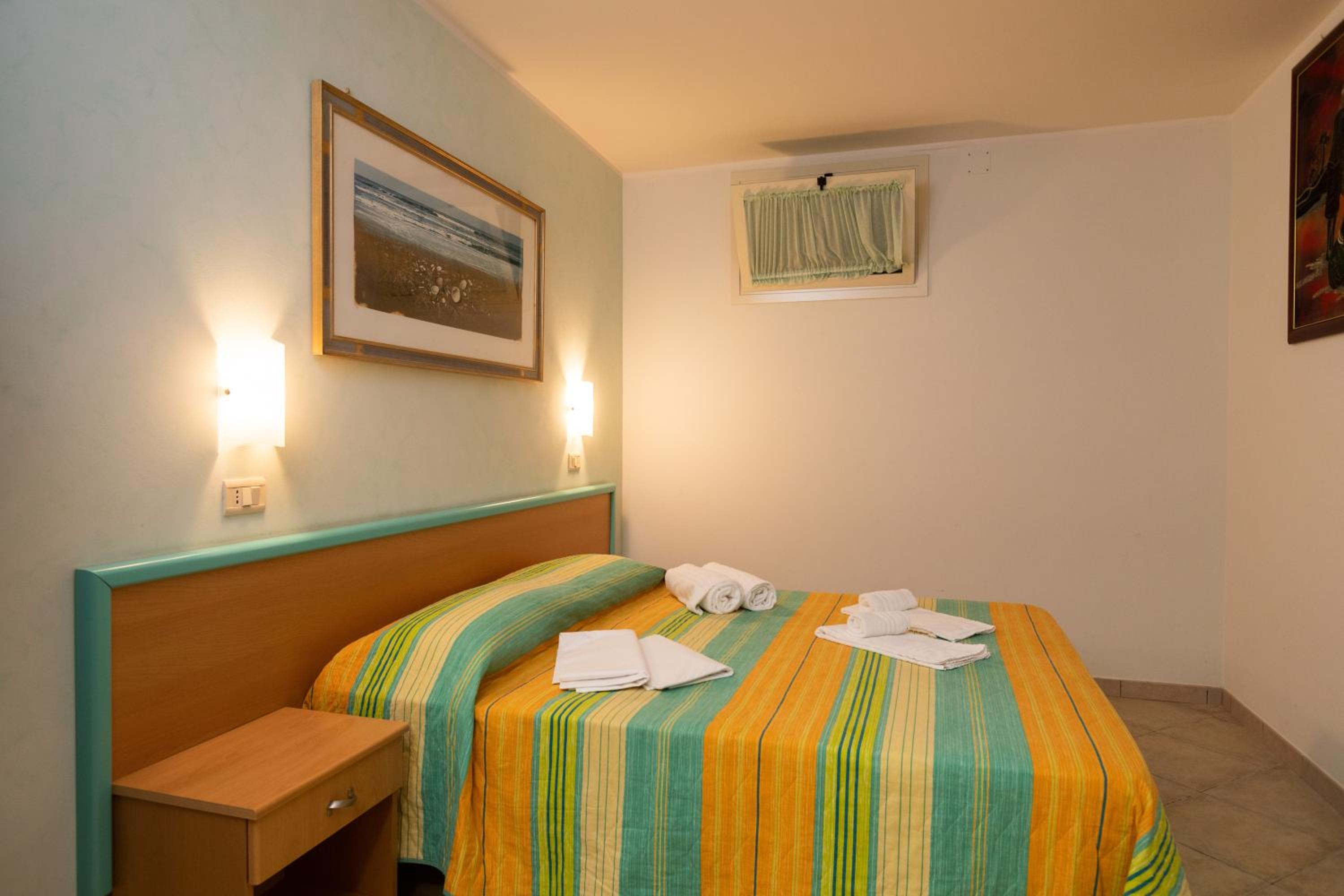 Two-Bedroom Apartment (6 Adults)
