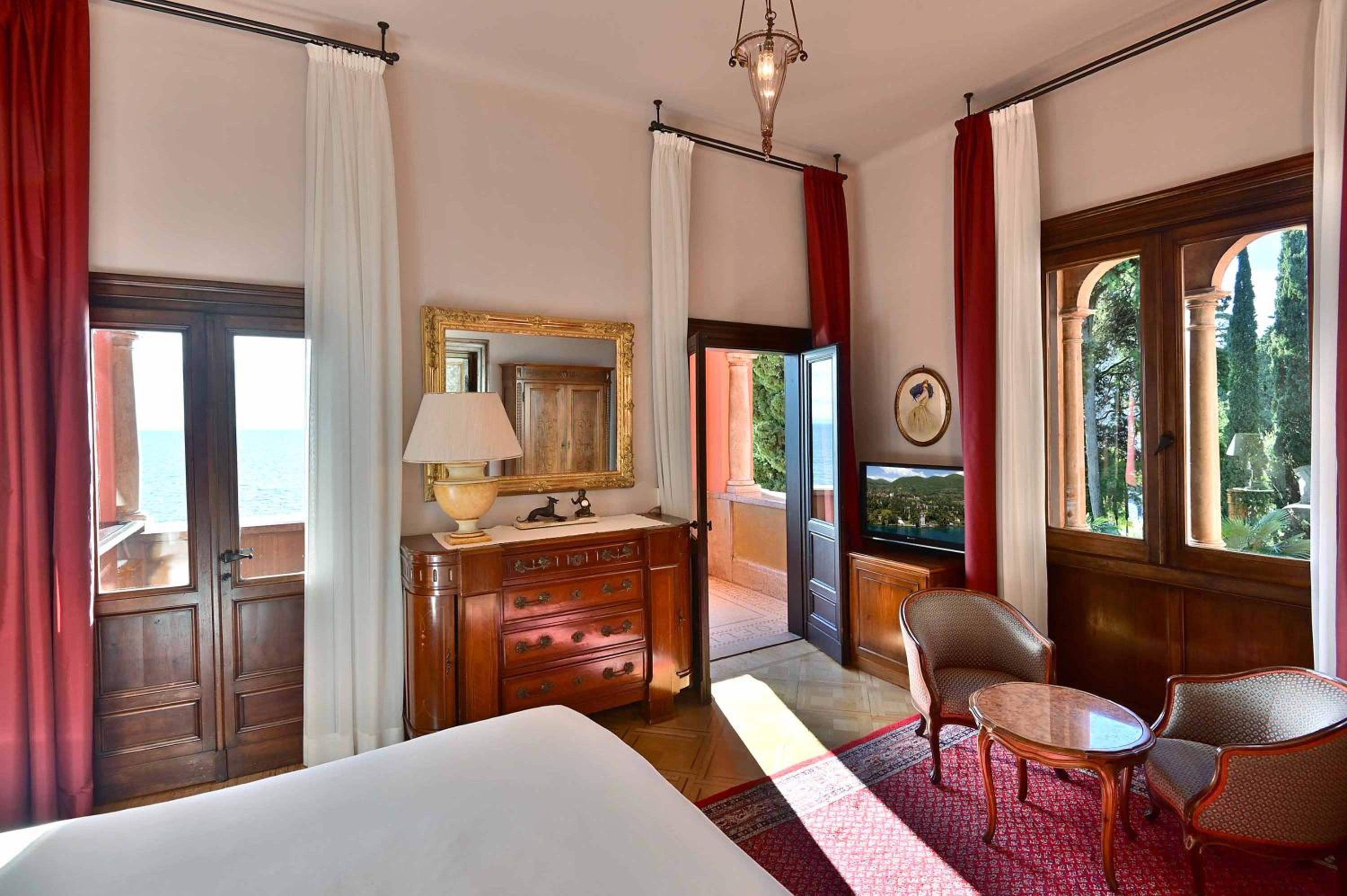 Classic Double Room - Photo 5