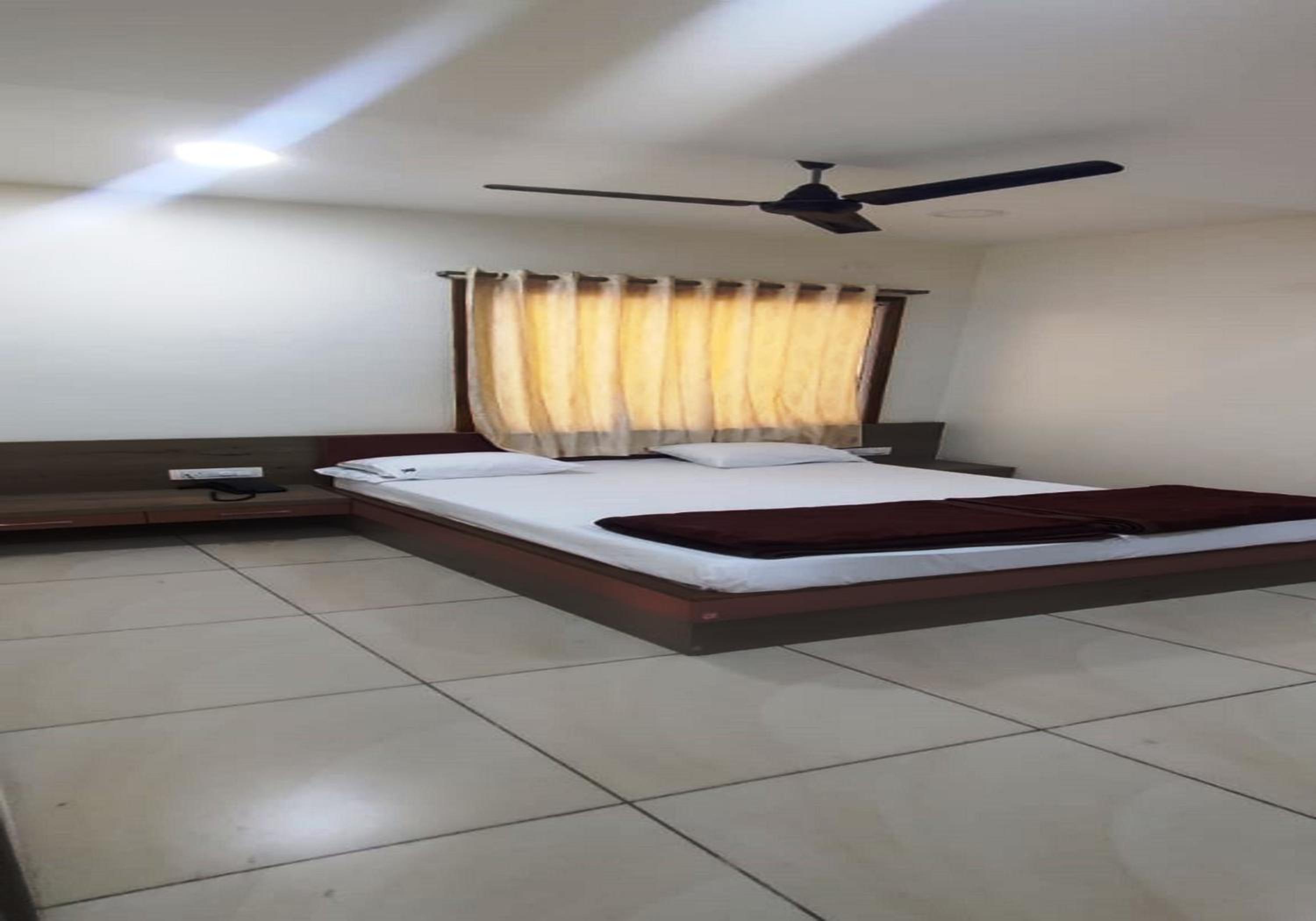 Budget Double Room photo 1