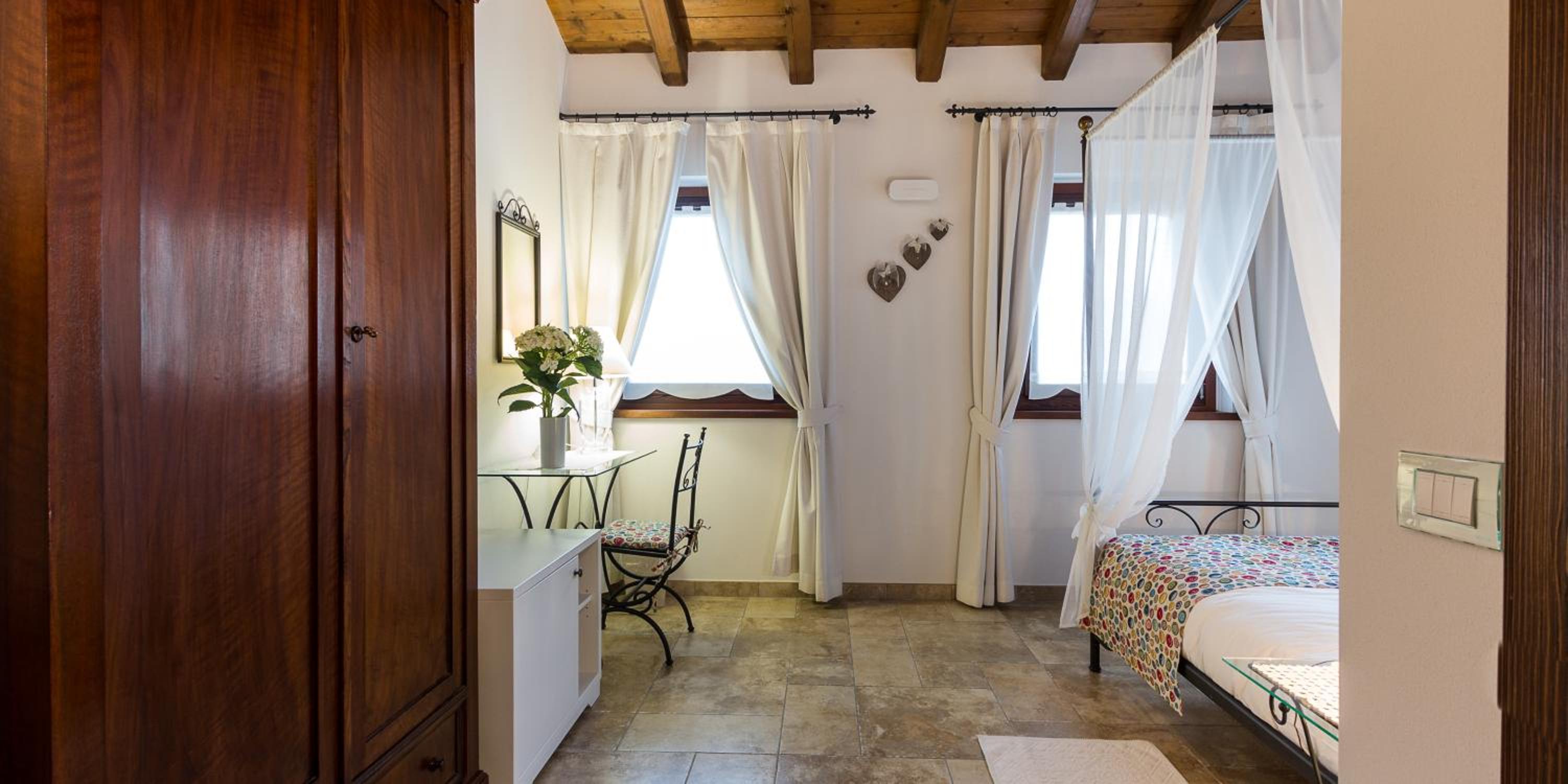 Double Room with Extra Bed photo 2