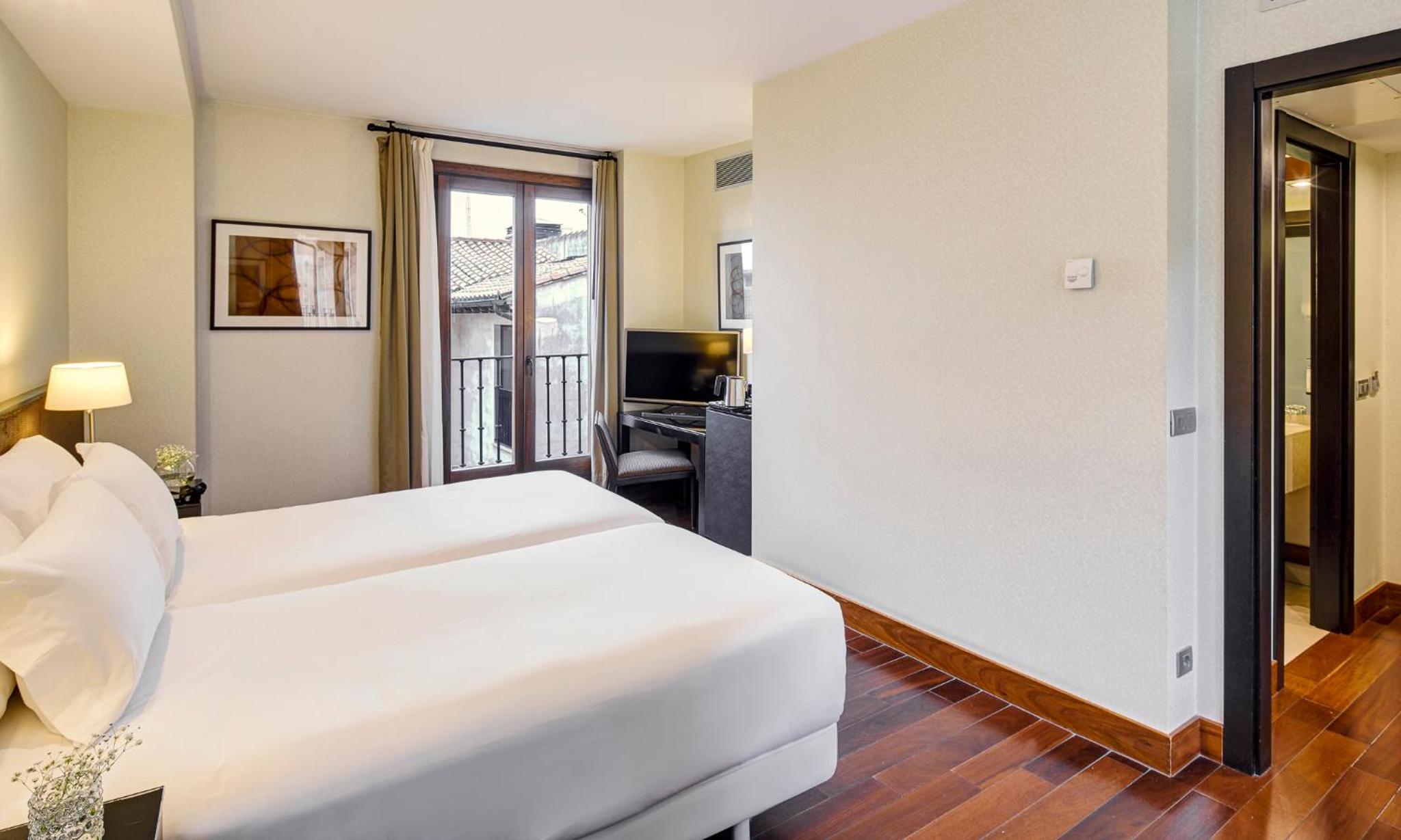 Habitación Estándar con Dos Camas Individuales