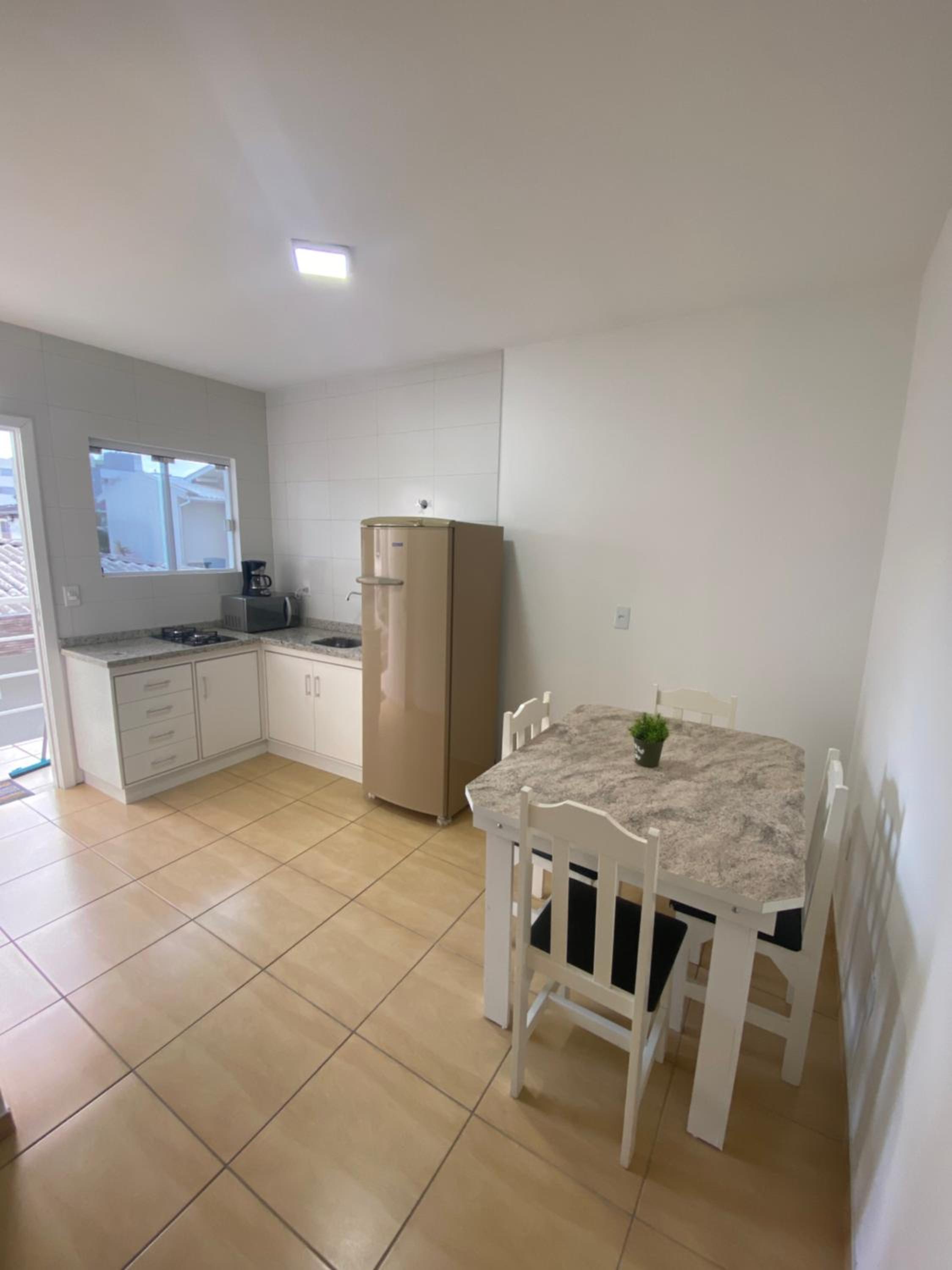 Apartment - Photo 8