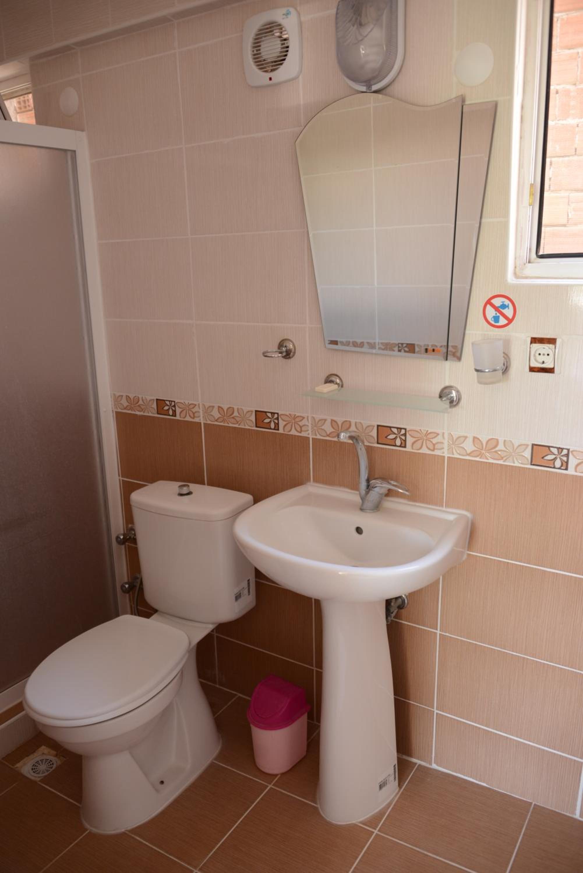 Standard Triple Room photo 2