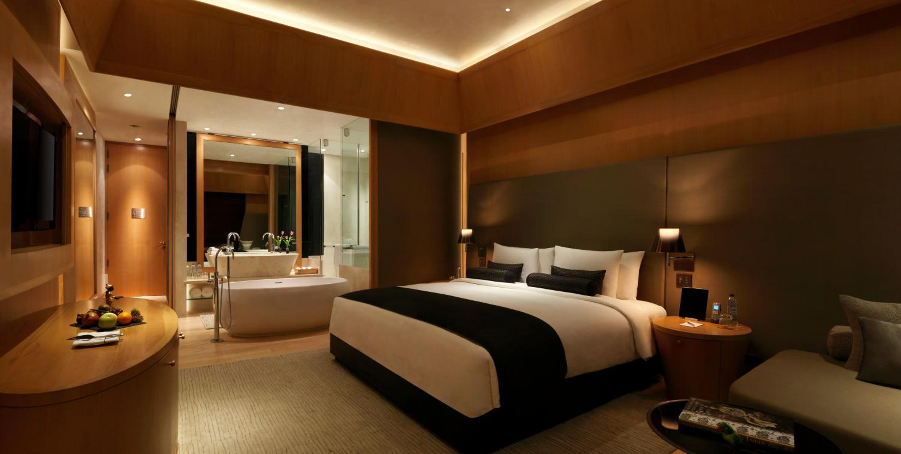 The Roseate Premium Suite - Photo 1