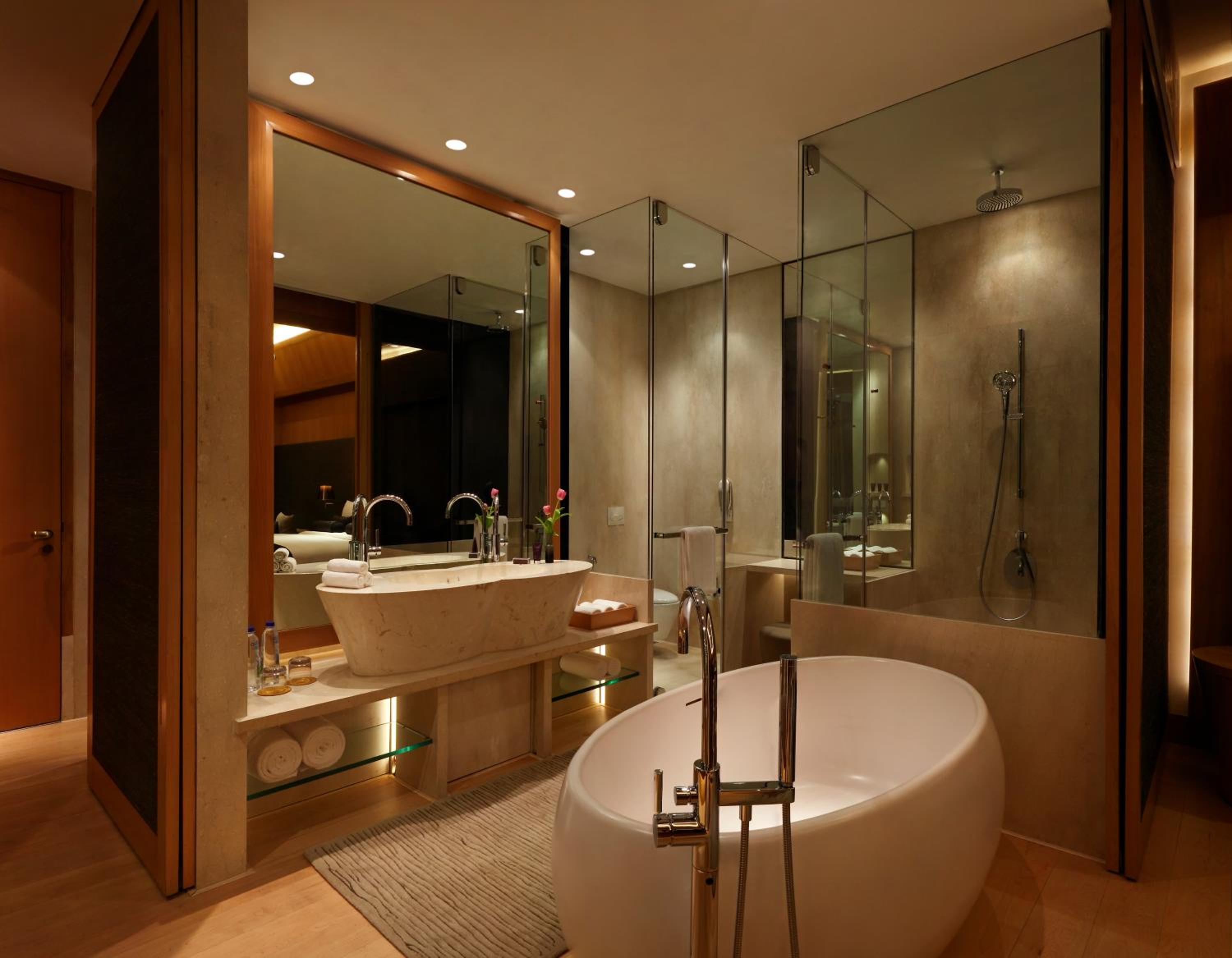 The Roseate Premium Suite - Photo 3