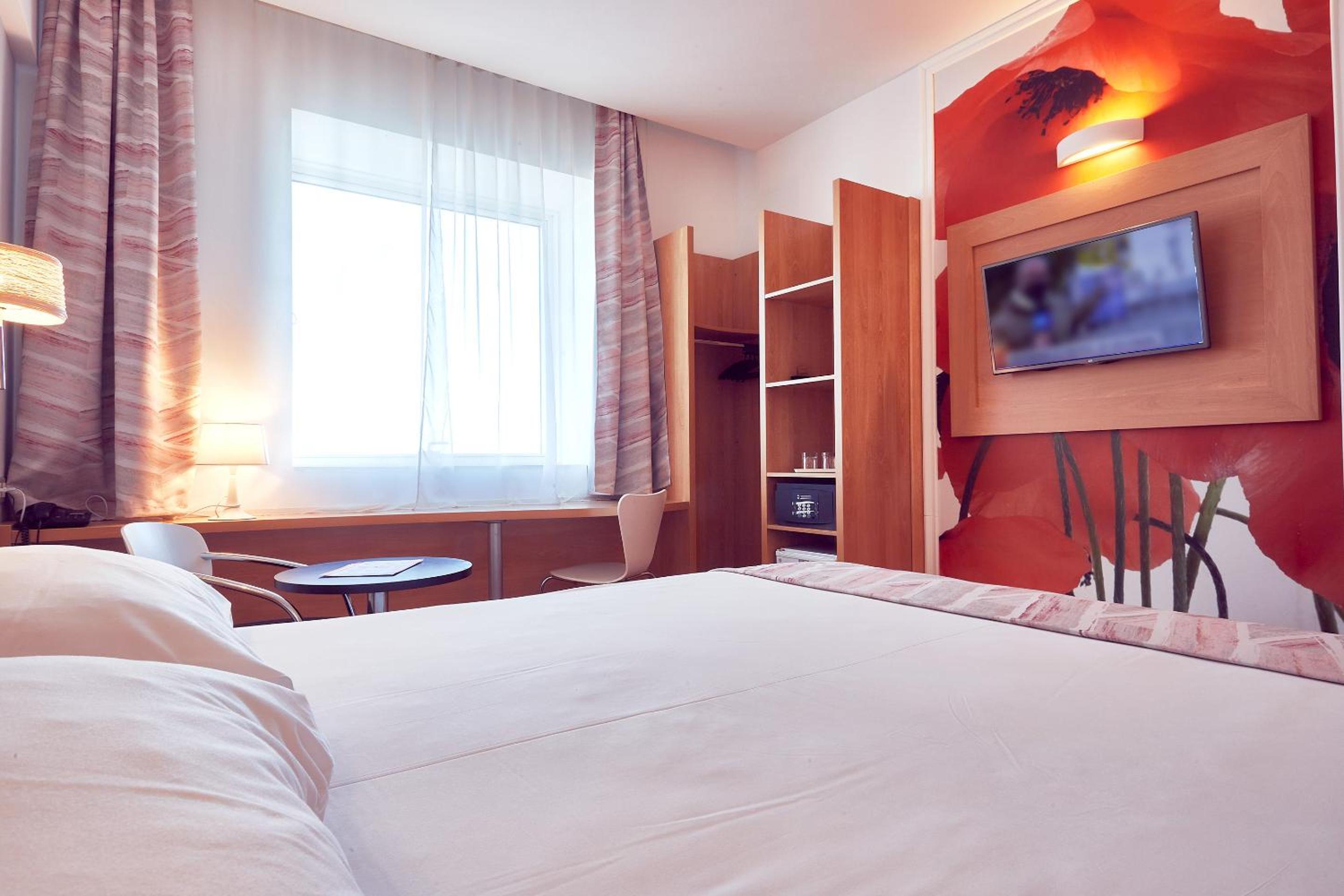 Standard Double Room - Photo 3