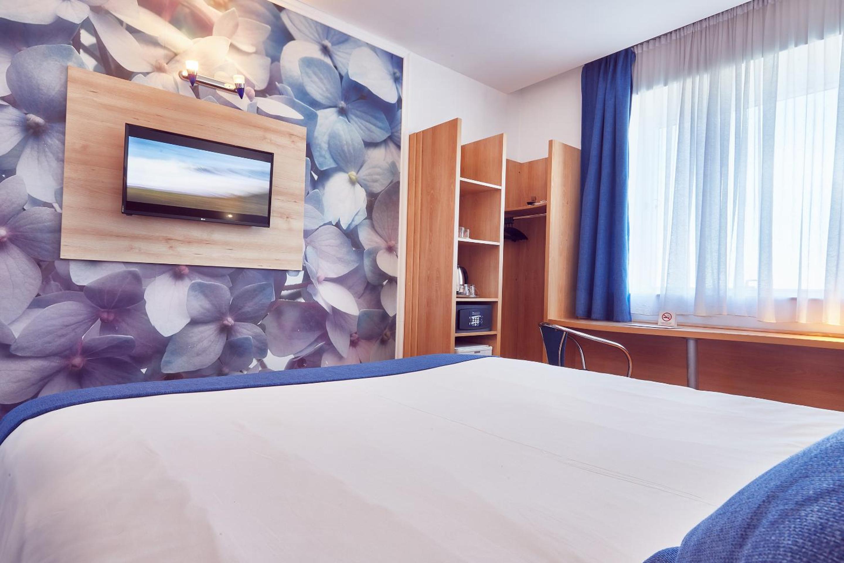 Superior Double Room - Photo 11