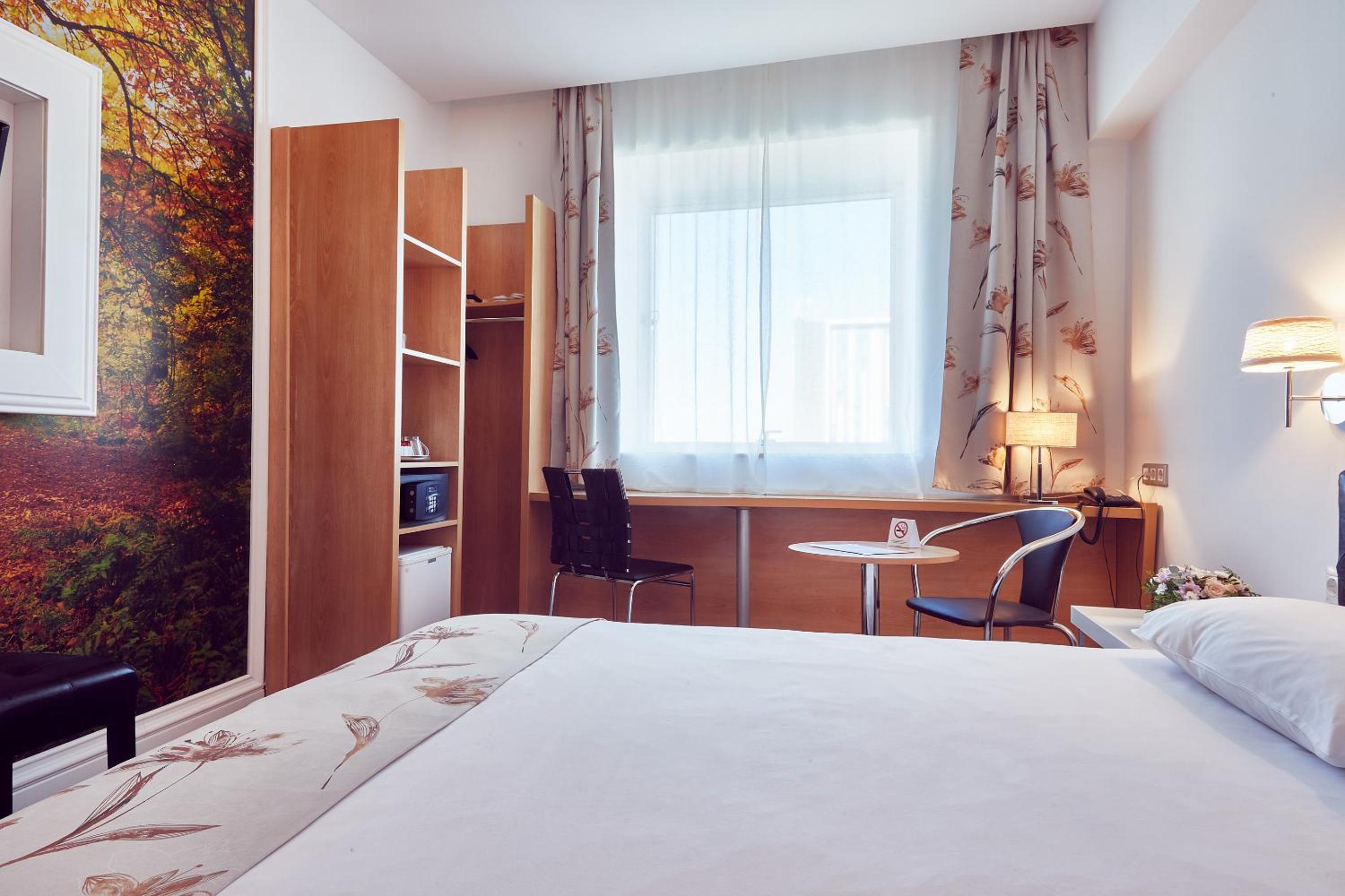 Superior Double Room - Photo 3