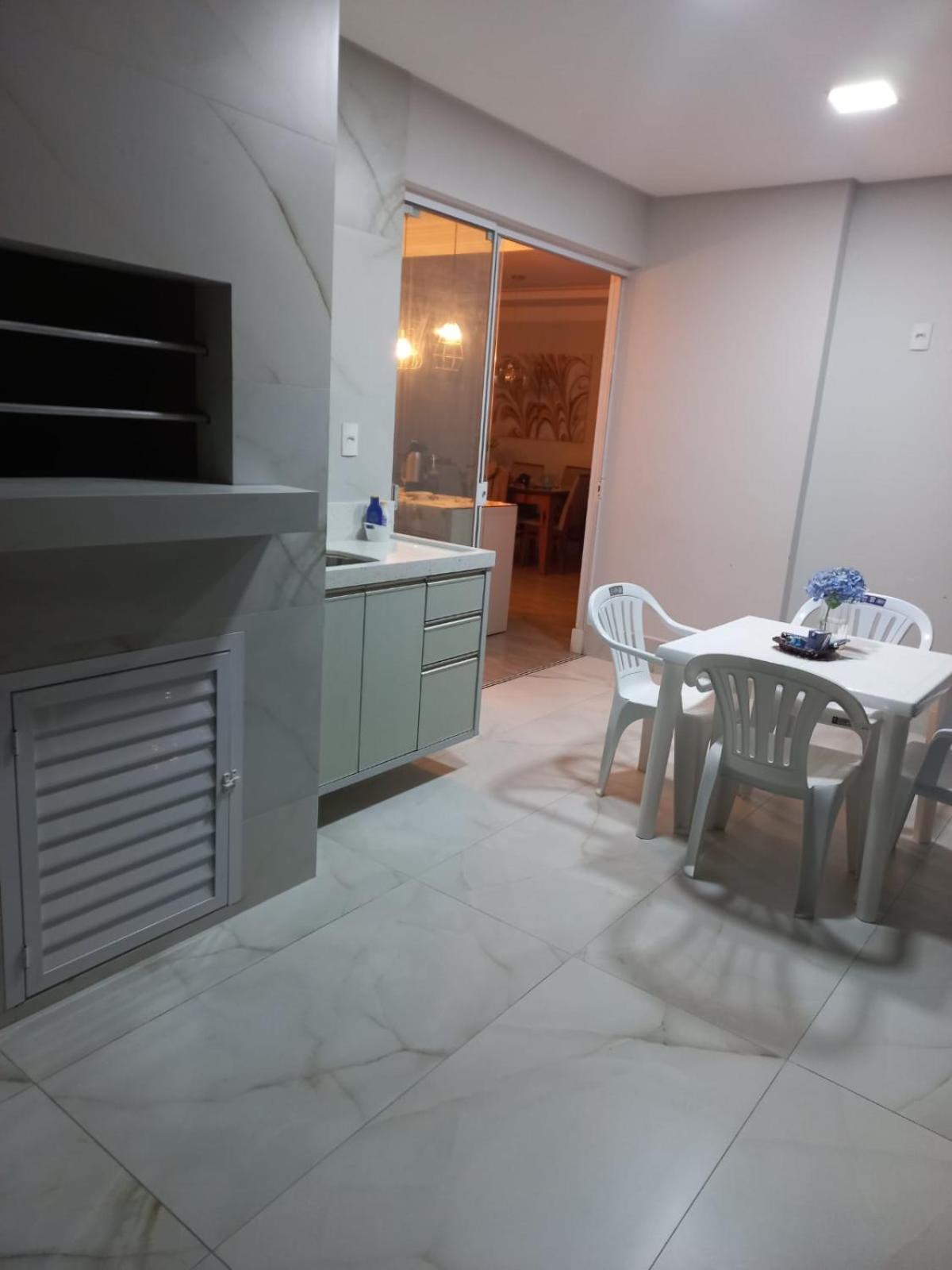 Apartment - Photo 24