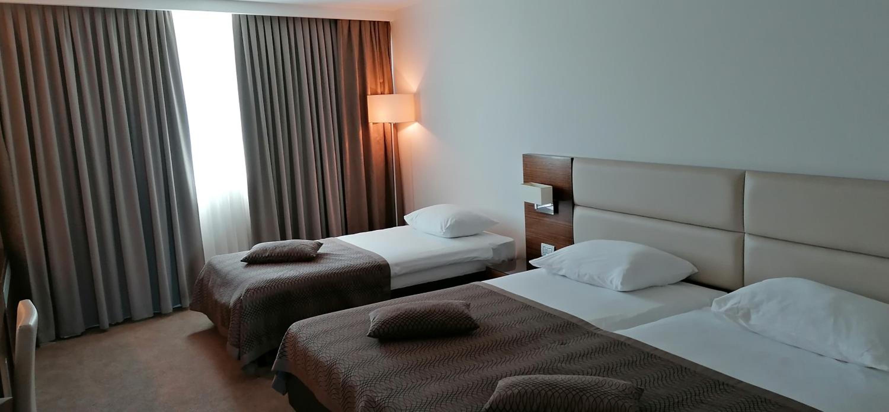 Deluxe Triple Room - Photo 2
