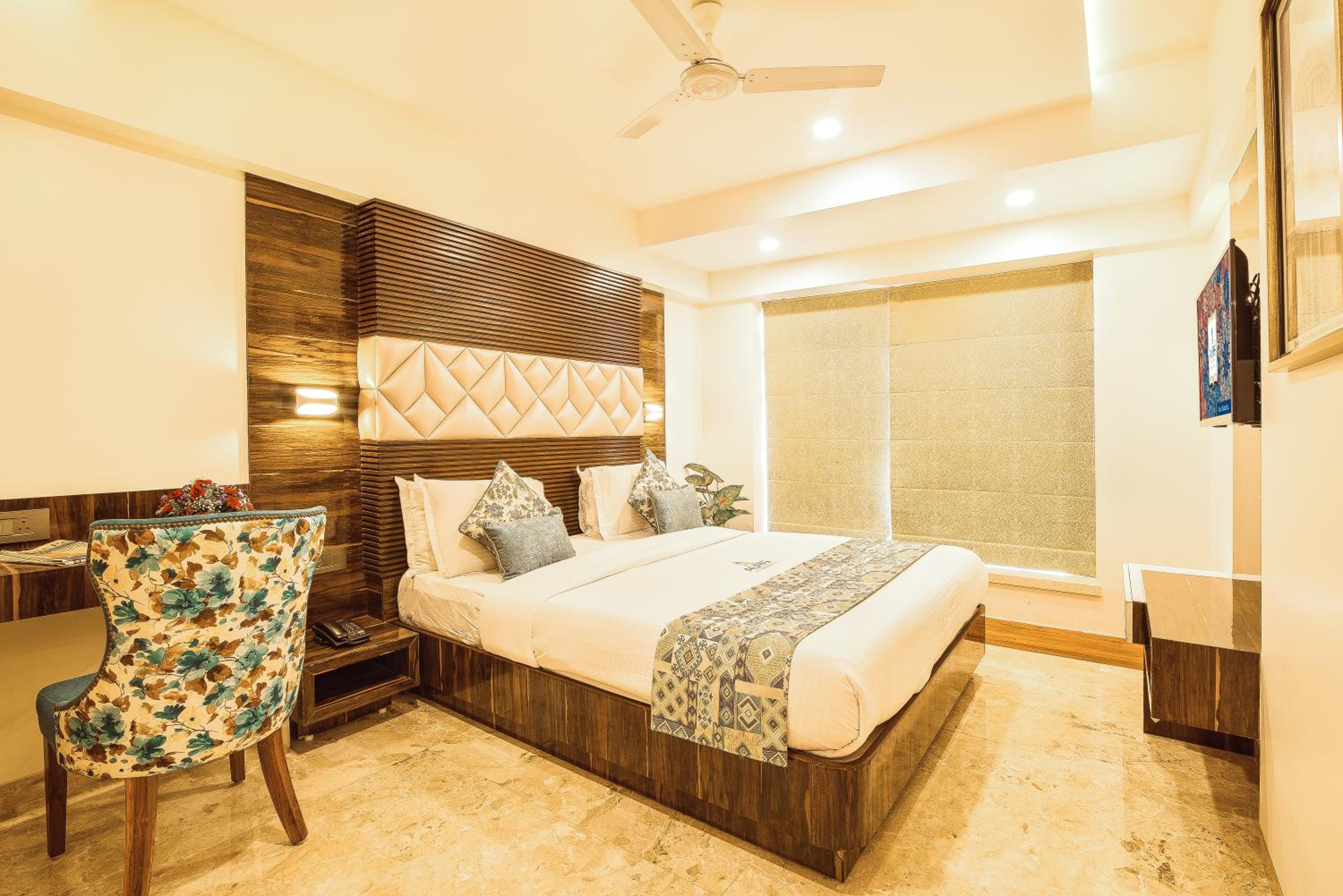 Double or Twin Room - Photo 7