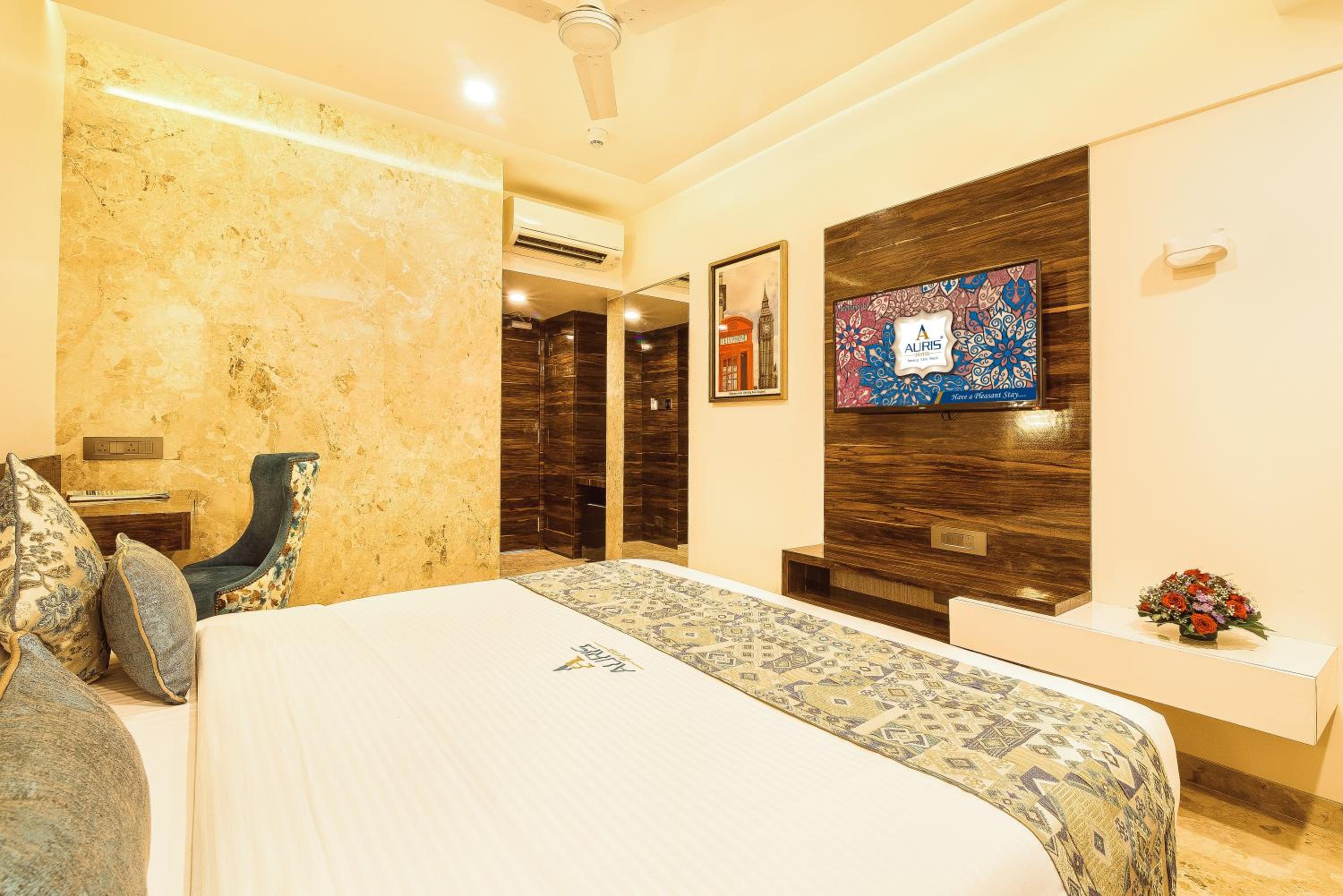 Double or Twin Room - Photo 2
