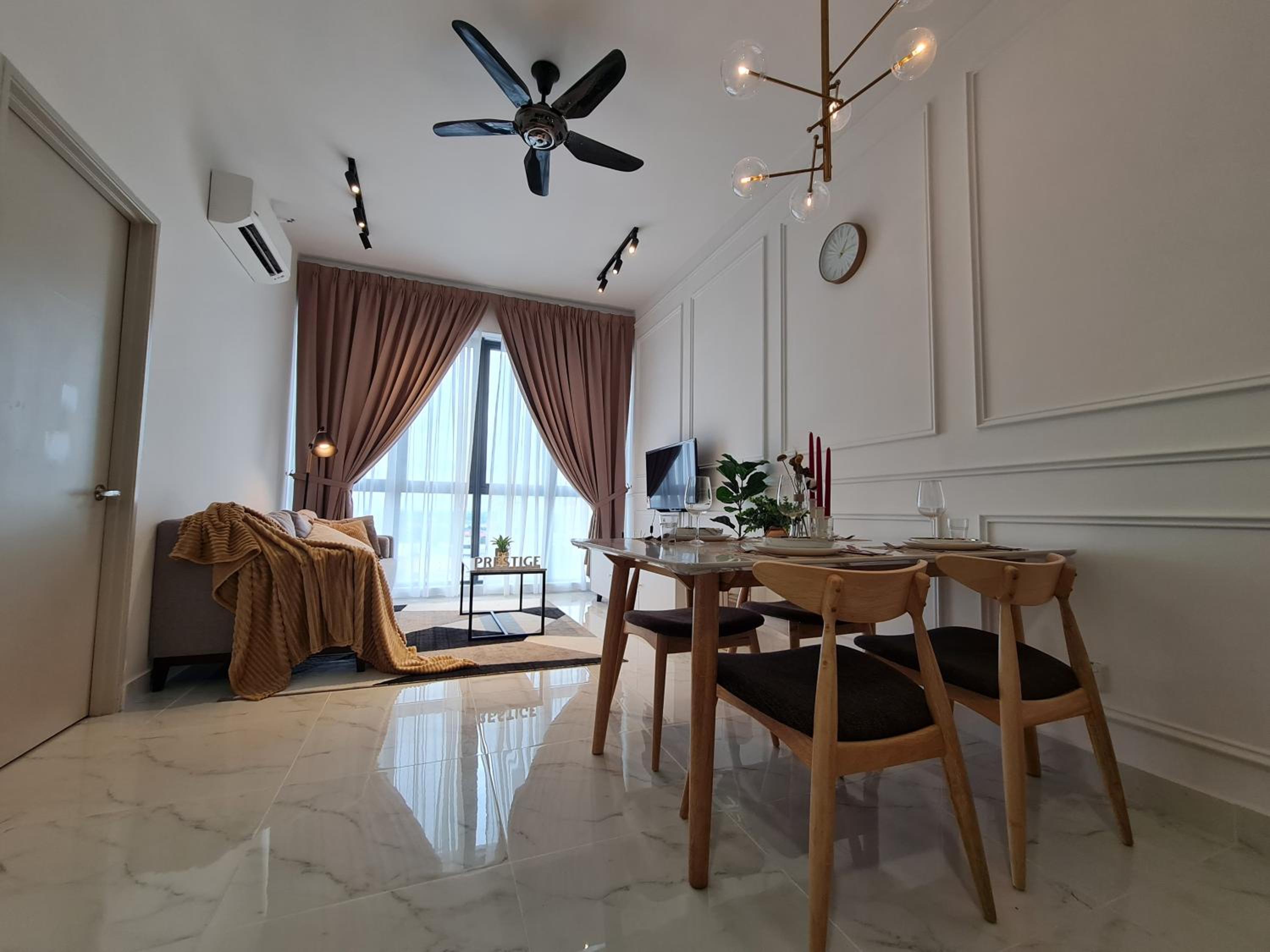 One-Bedroom Apartment - Photo 7