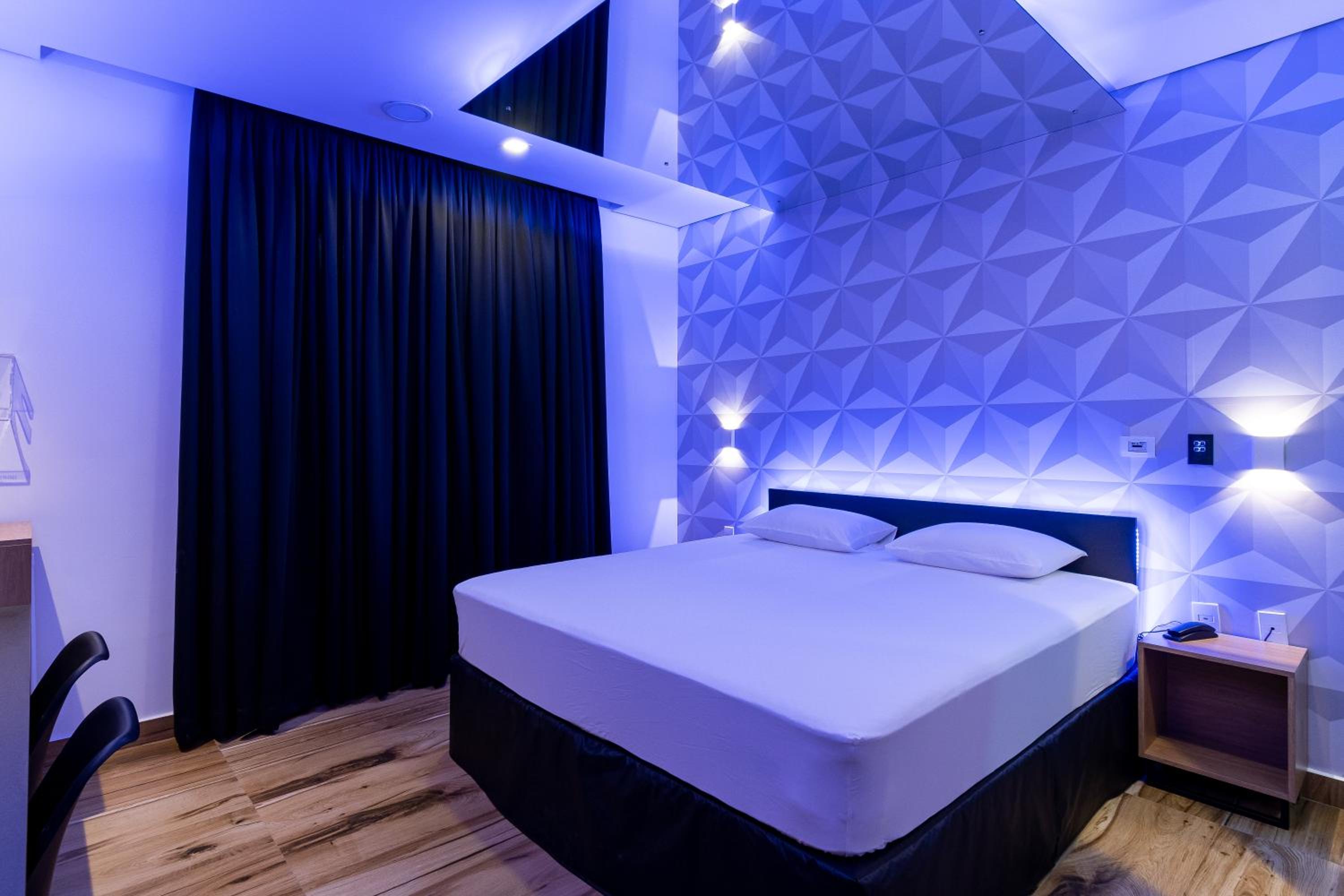 King Suite - Photo 7