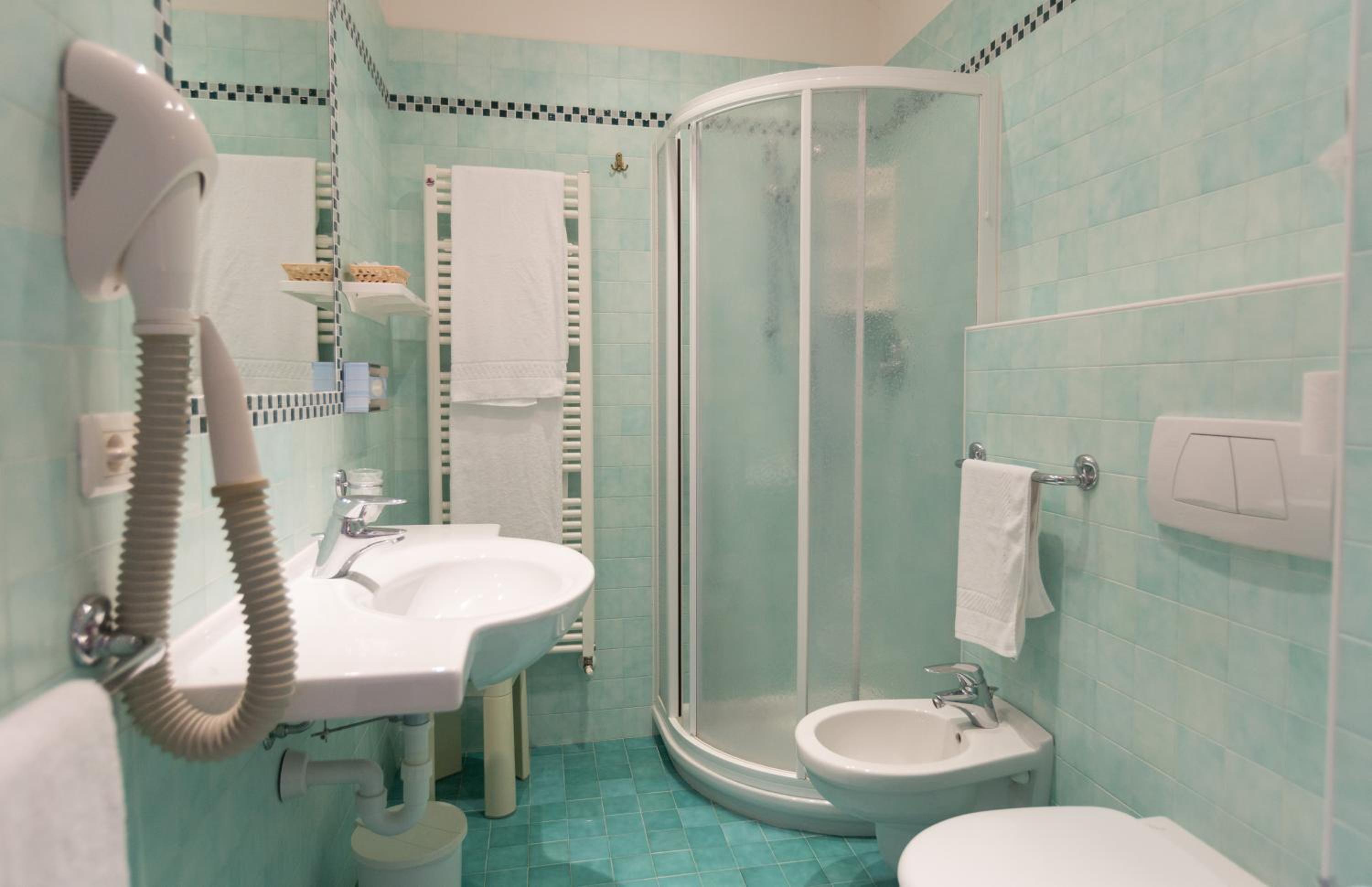Double or Twin Room with Balcony photo 2