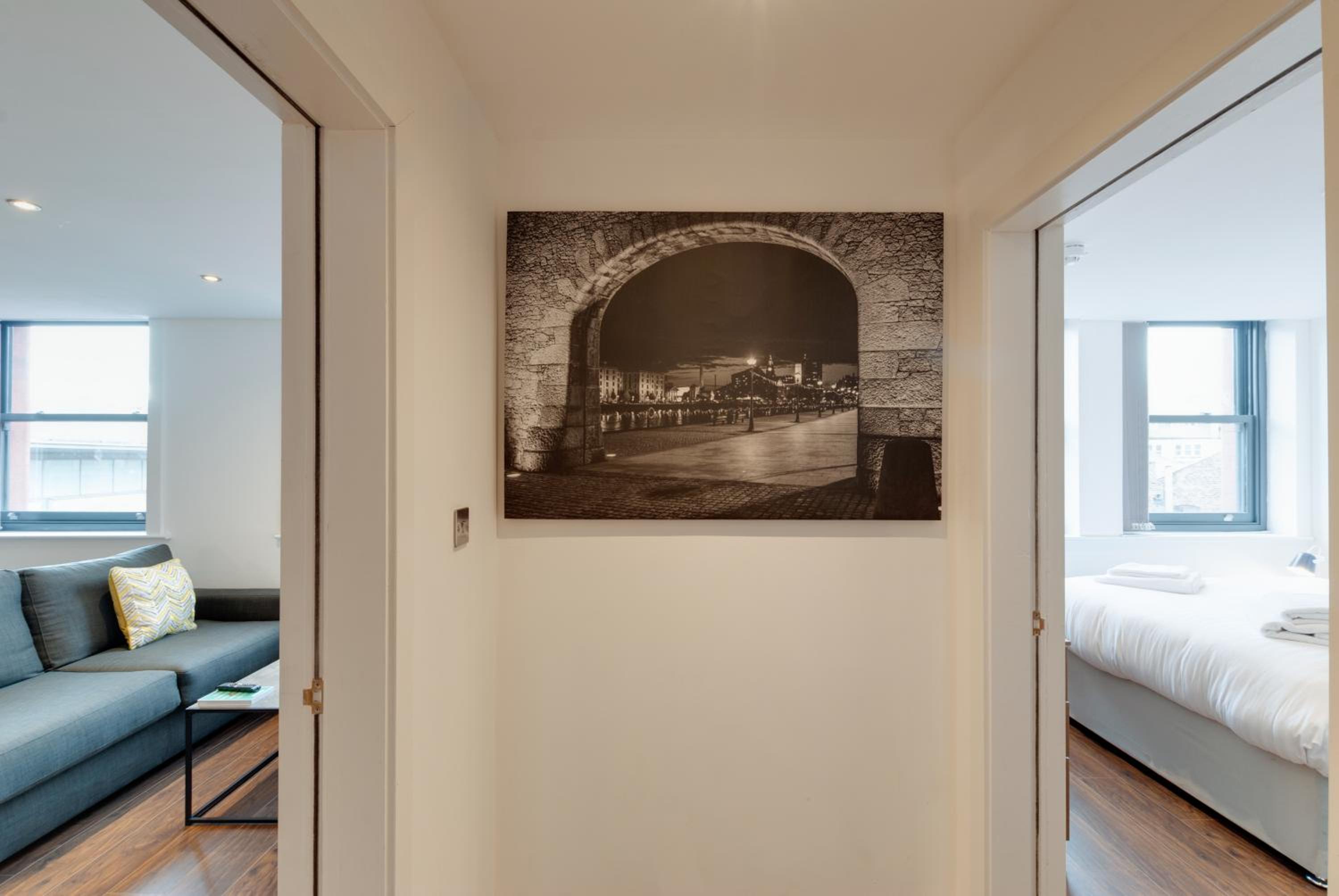 One-Bedroom Apartment - Photo 8
