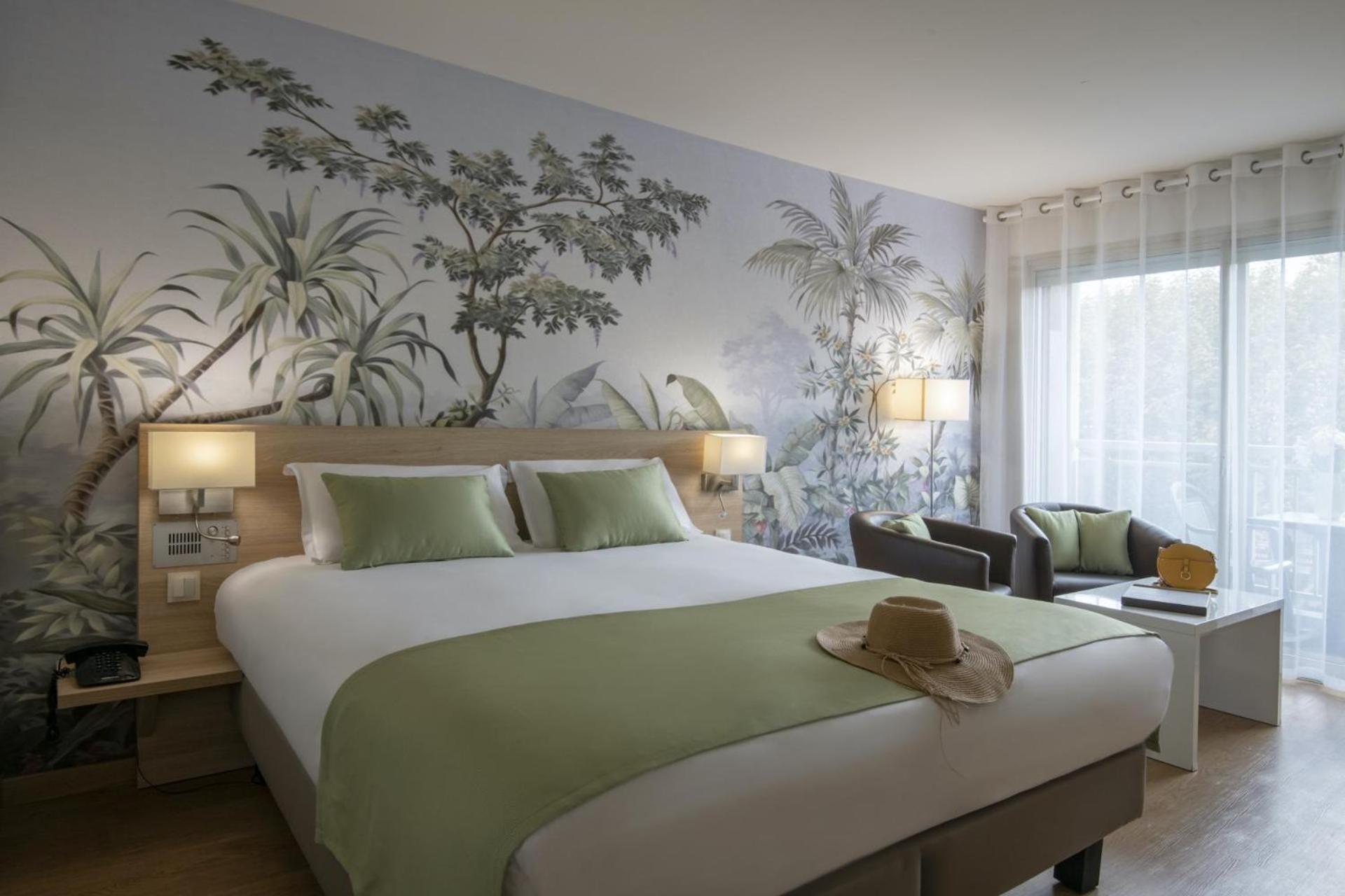 Deluxe Double Room with Shower - Photo 1