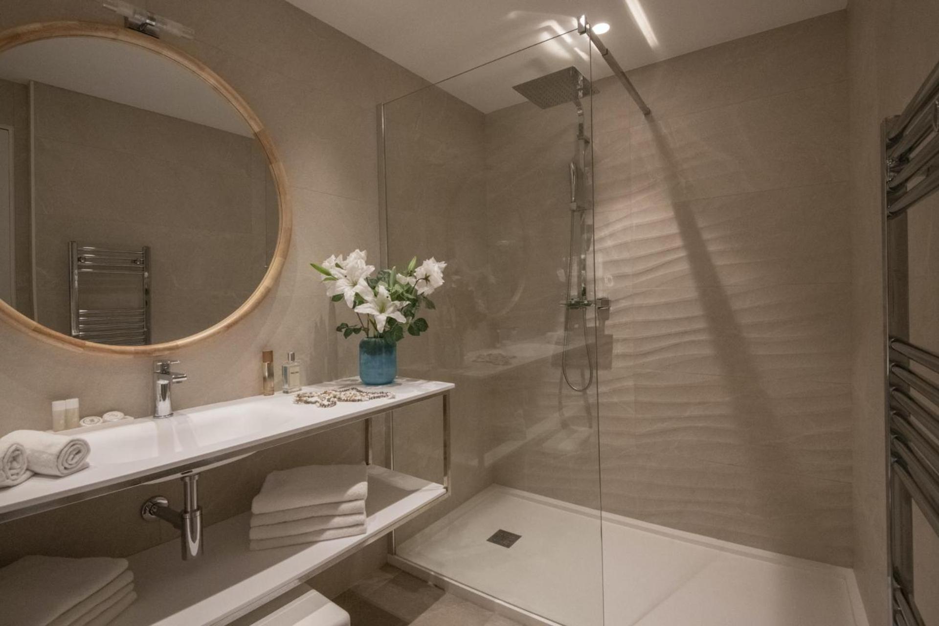 Luxury Triple Room - Photo 5