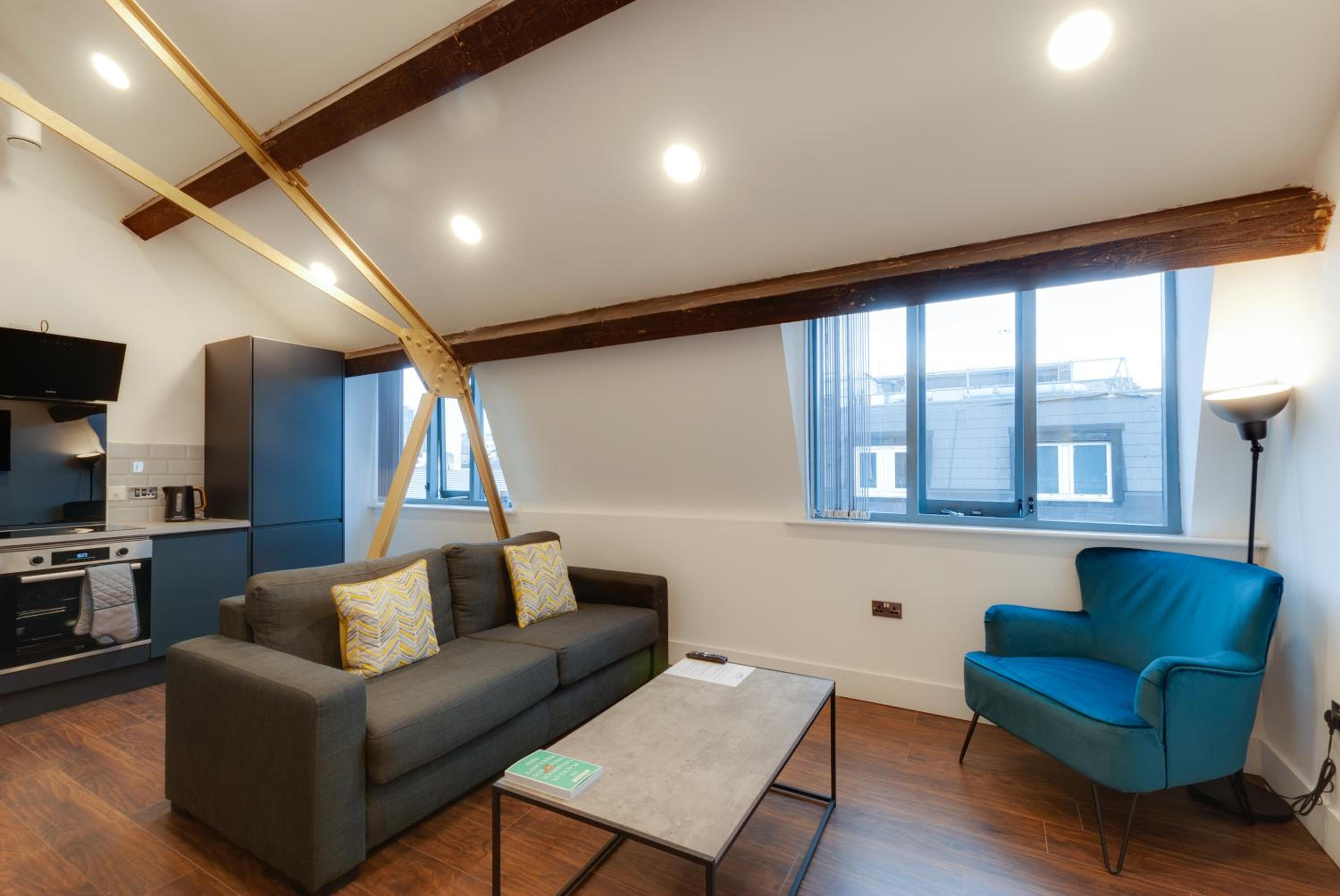One-Bedroom Apartment - Photo 23