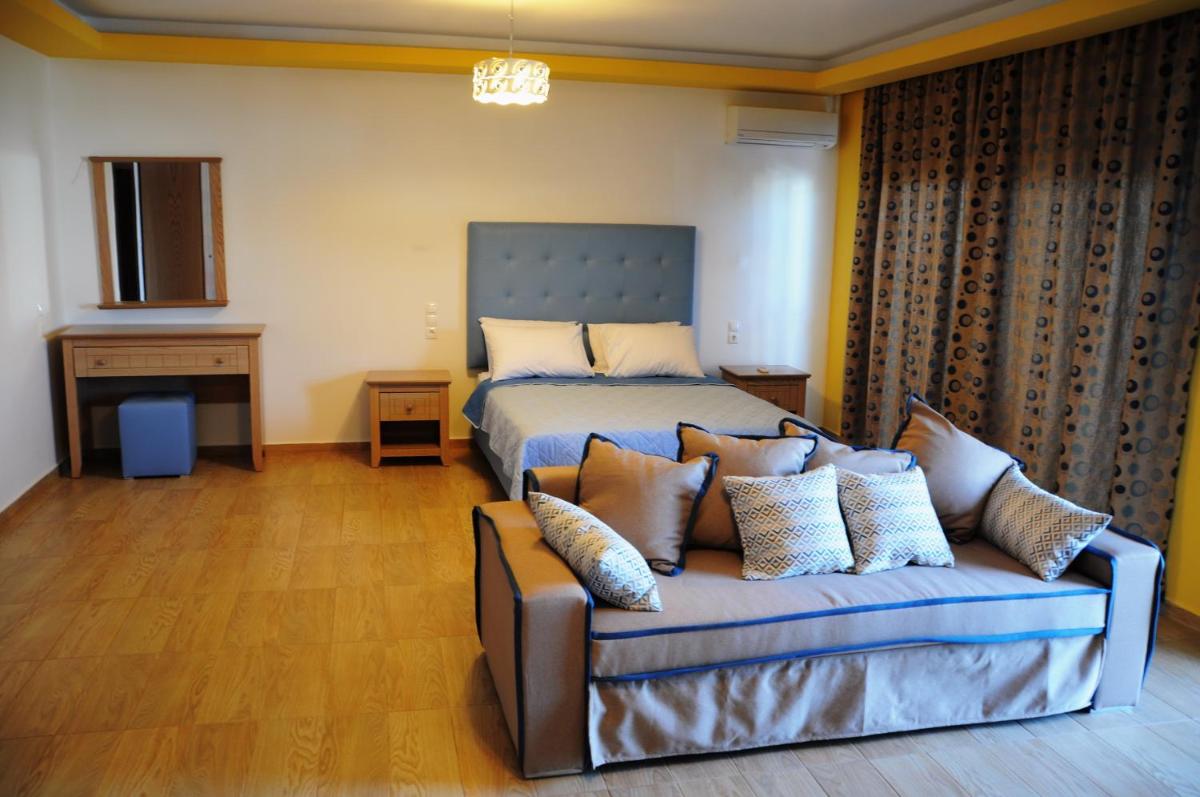 Quadruple Room with Sea View photo 2