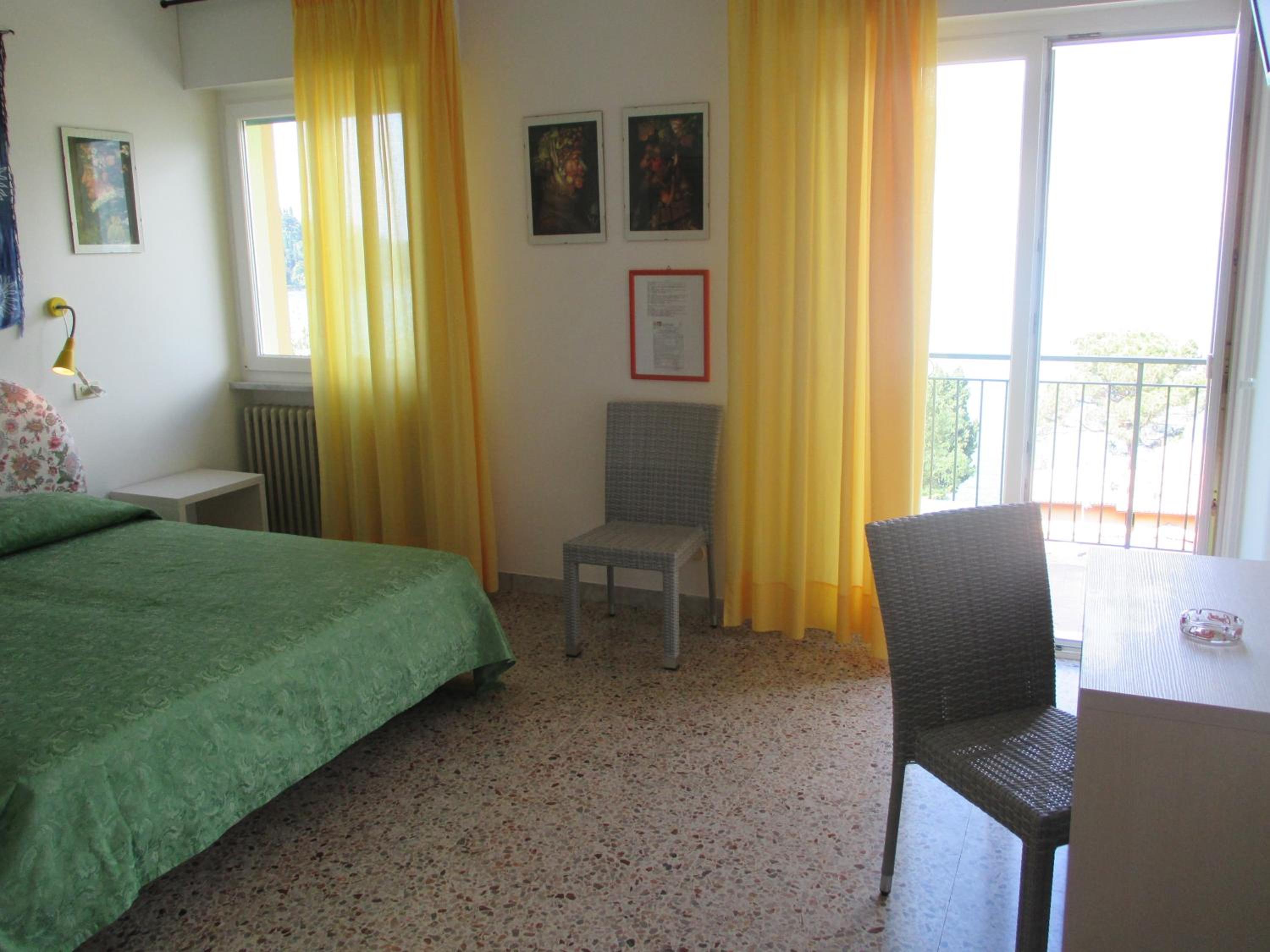 Superior Double or Twin Room with Lake View photo 1
