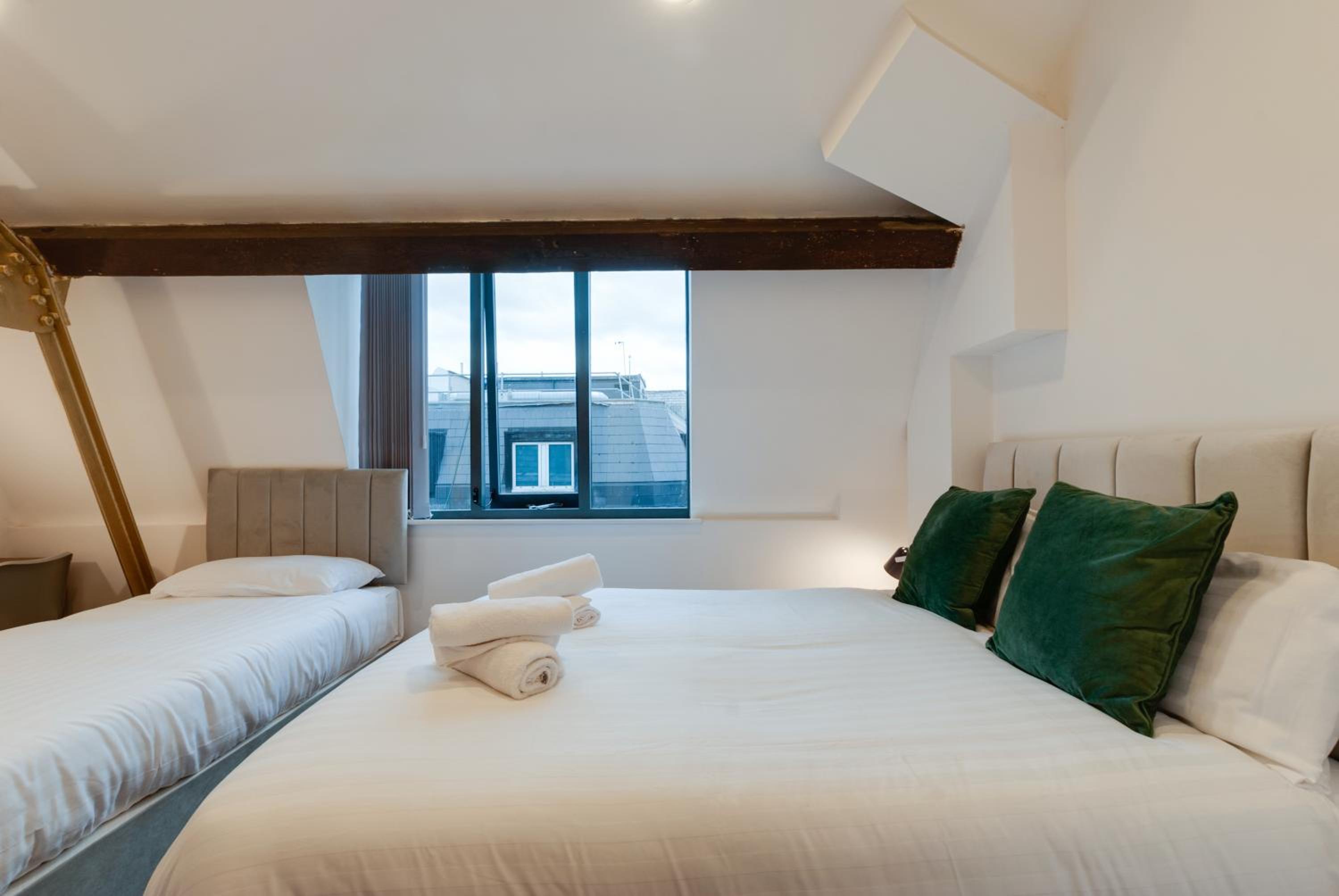 One-Bedroom Apartment - Photo 27