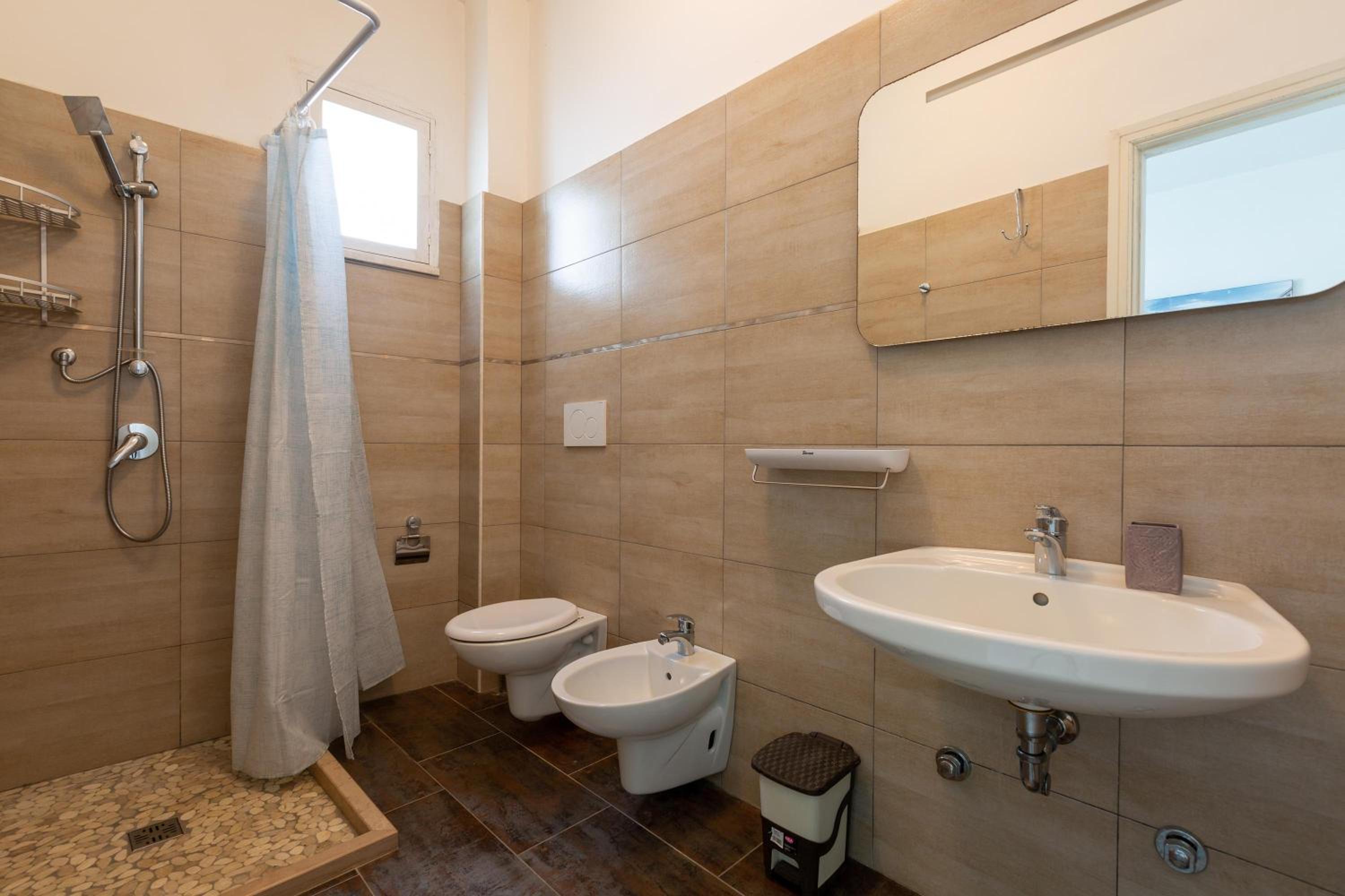 Three-Bedroom House photo 3