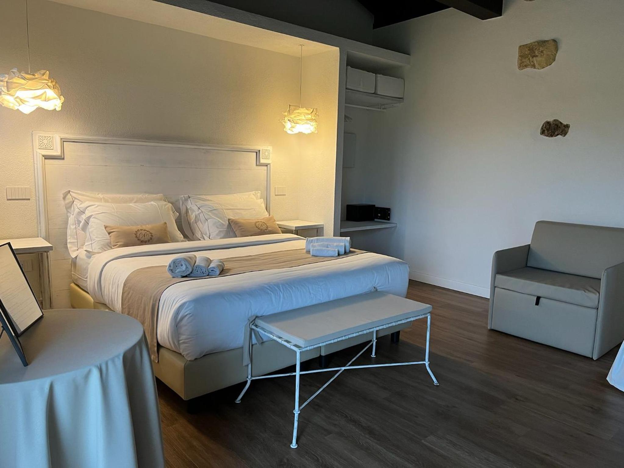 Superior Double or Twin Room with Garden View - Photo 8
