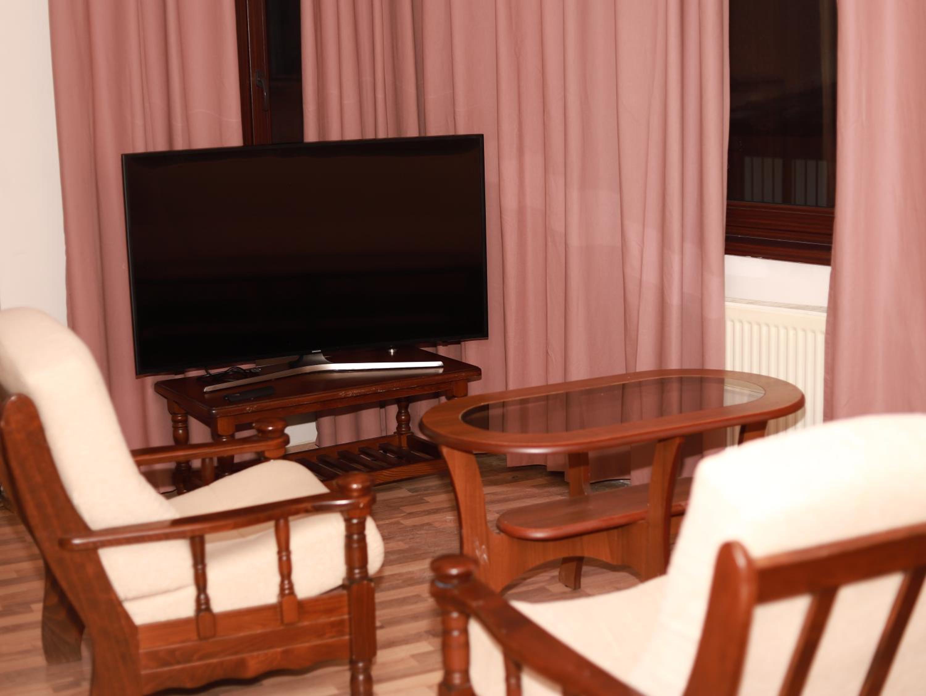 One-Bedroom Suite