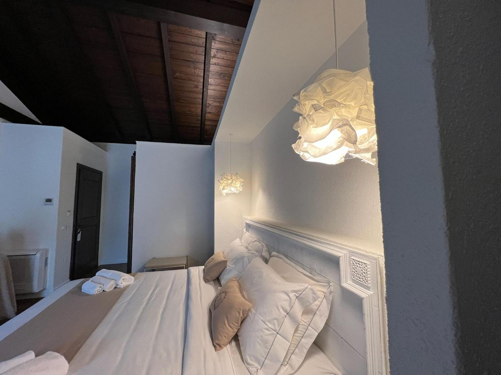 Standard Double or Twin Room photo 3