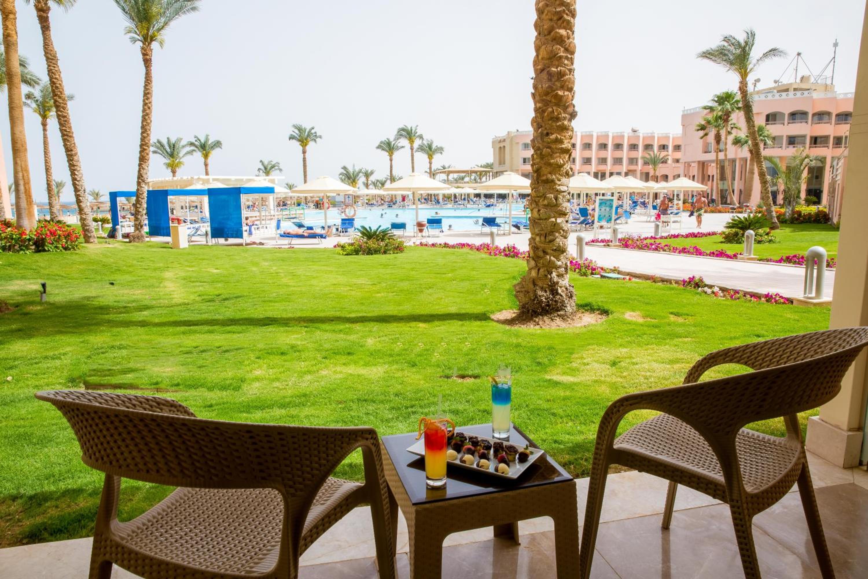 Deluxe Double or Twin Room with Garden View